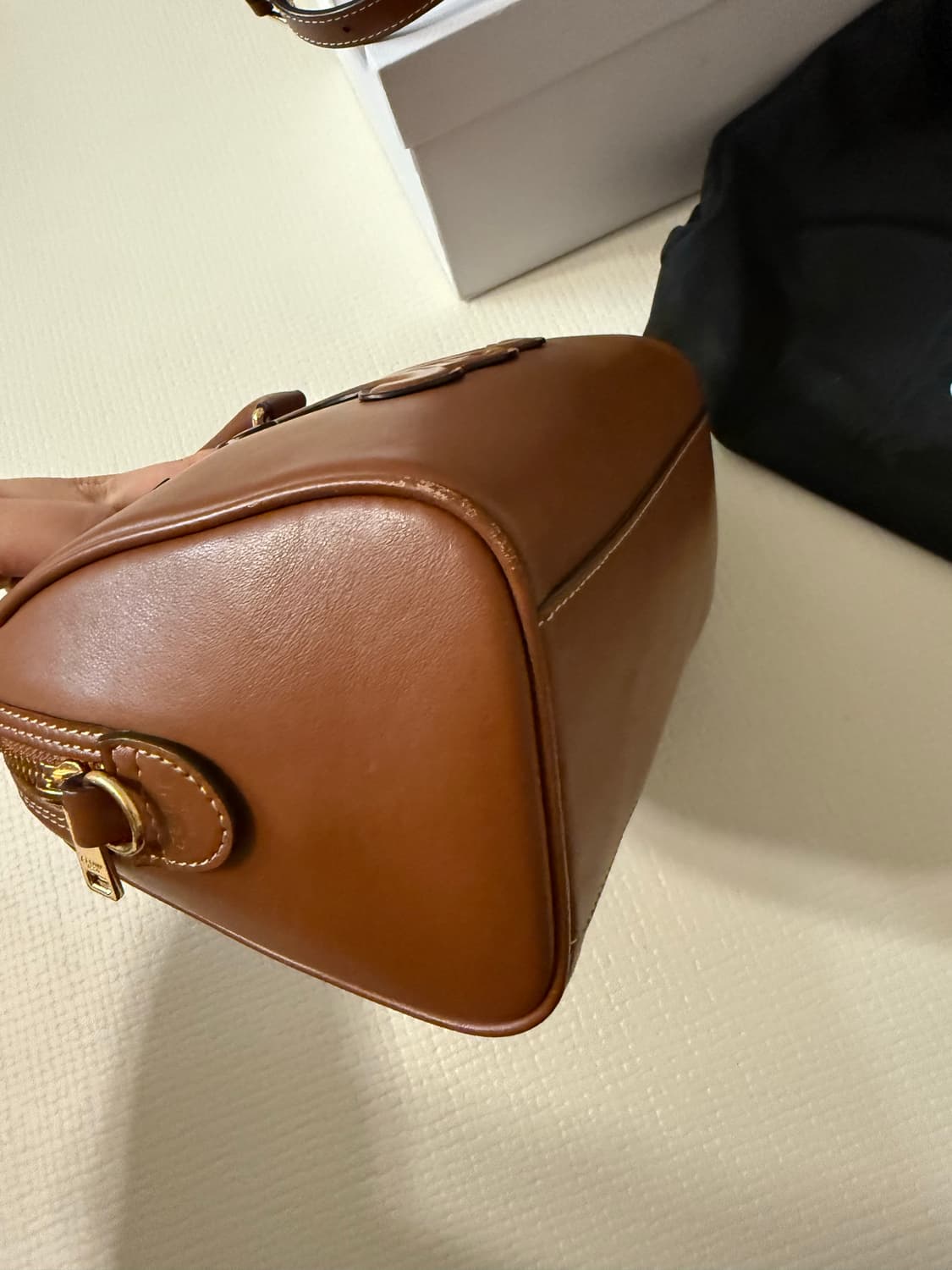 셀린느 트리오페 보스턴백 탄 상품이미지2