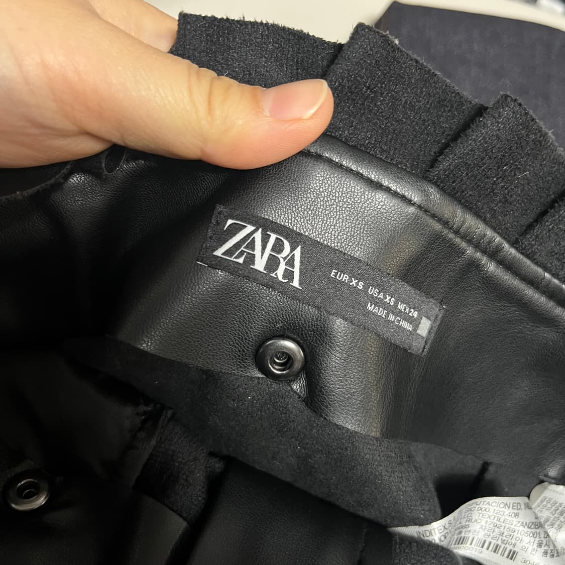 자라 zara 벨티드 레자 플리츠 스커트 상품이미지2