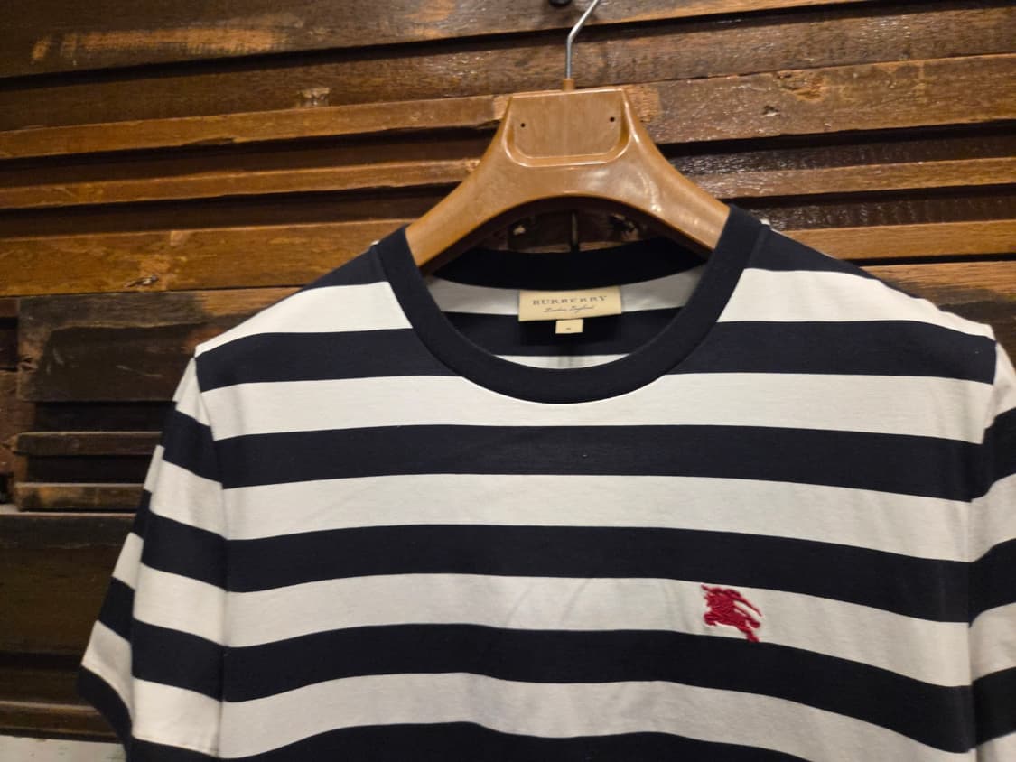 버버리 클래식 티셔츠 상품이미지3