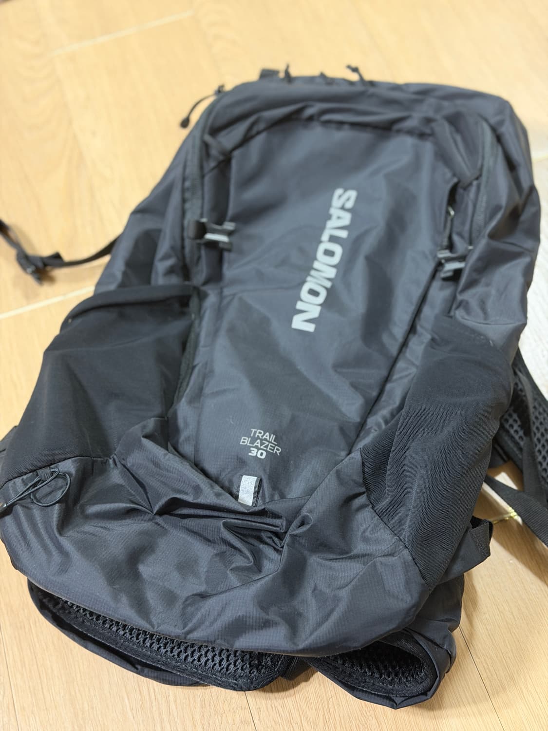 살로몬 트레일 블레이저 30 백팩 블랙 상품이미지1