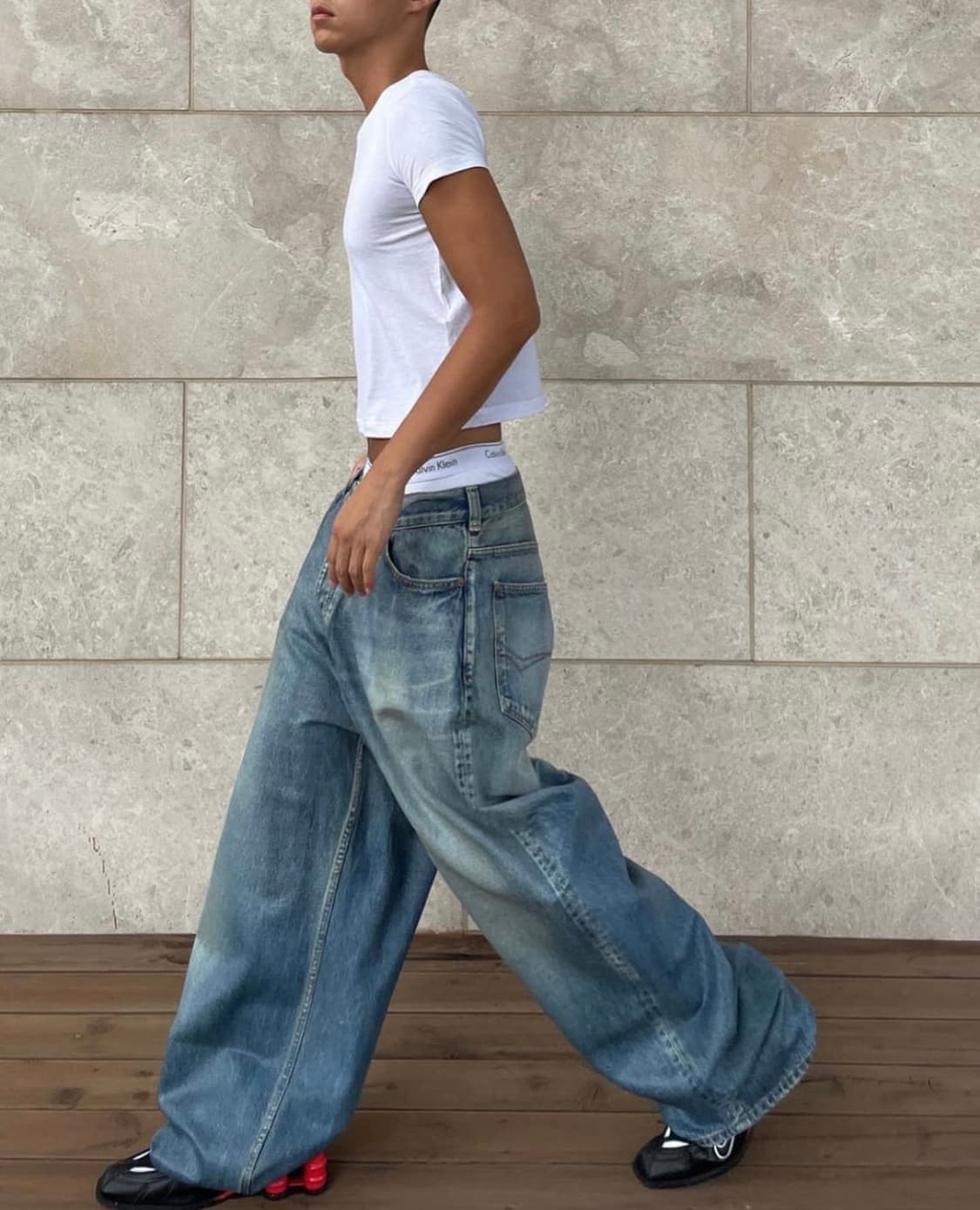 BALENCIAGA 상품이미지1