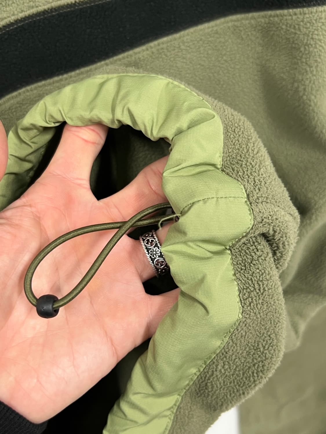 나이키 빅스우시 카키 후리스 맨투맨 상품이미지3