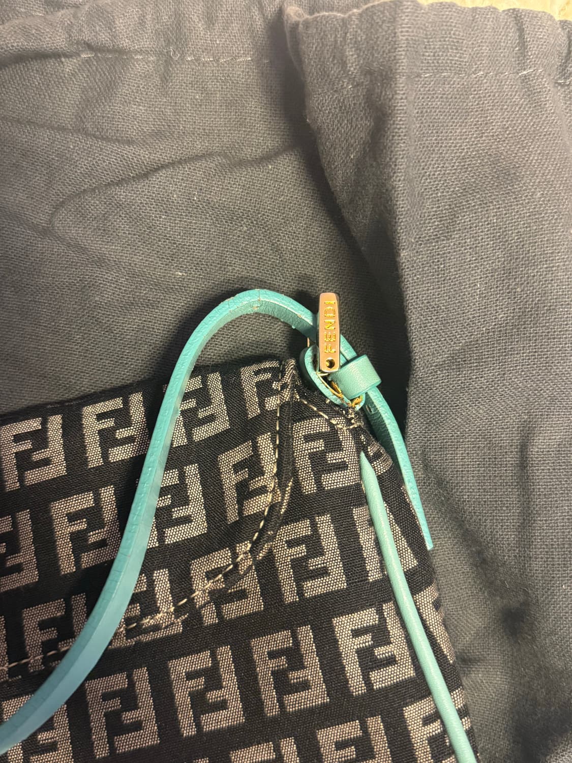 펜디숄더백 상품이미지2