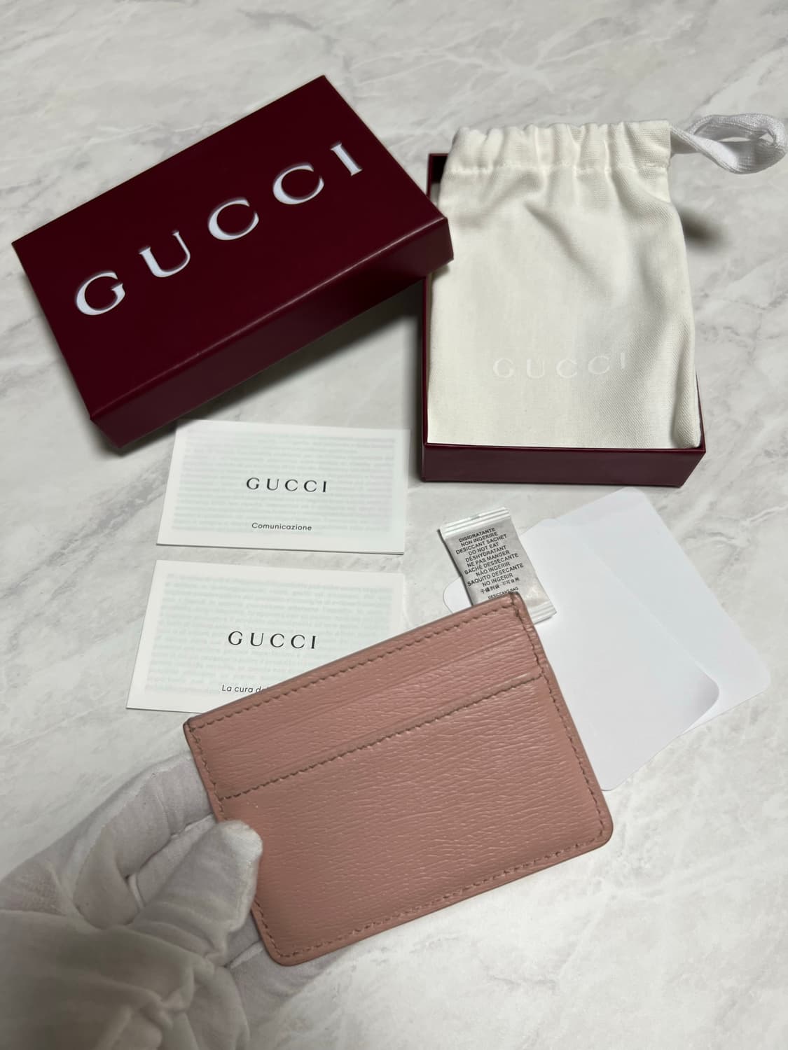 구찌 스크립트 라이트 레더 카드지갑 핑크 상품이미지2