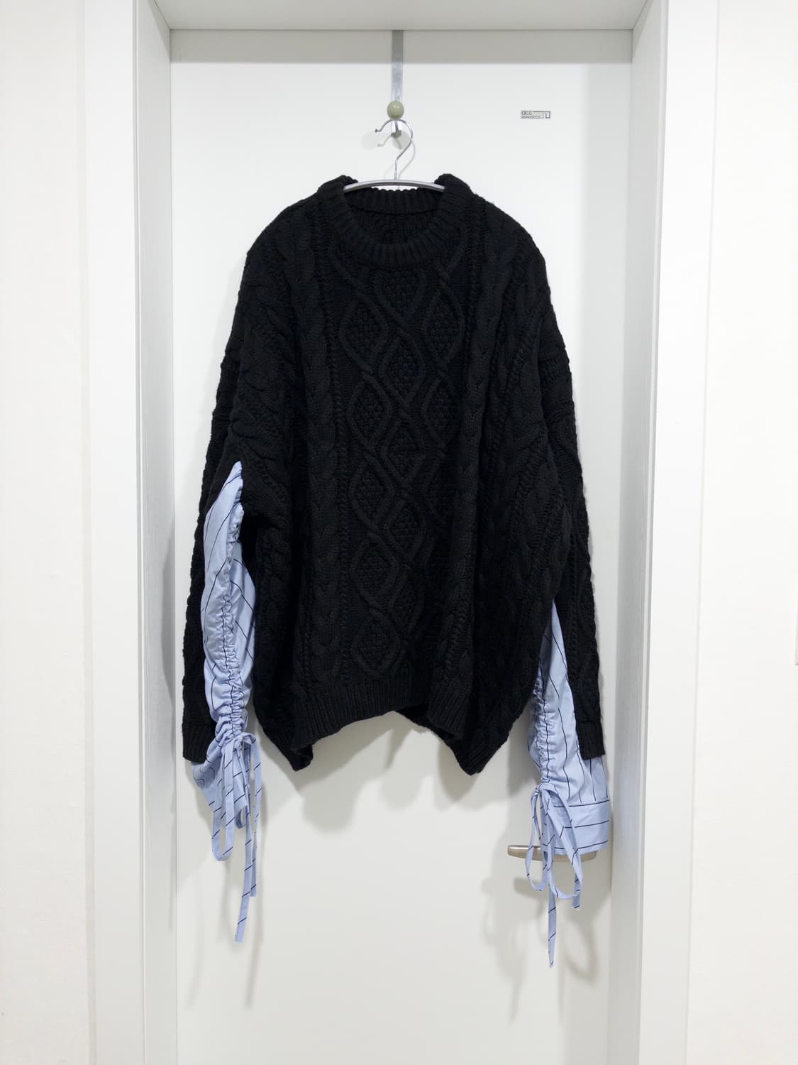 스트라이프 셔츠 레이어드 꽈배기 케이블 니트 *오버핏 상품이미지1