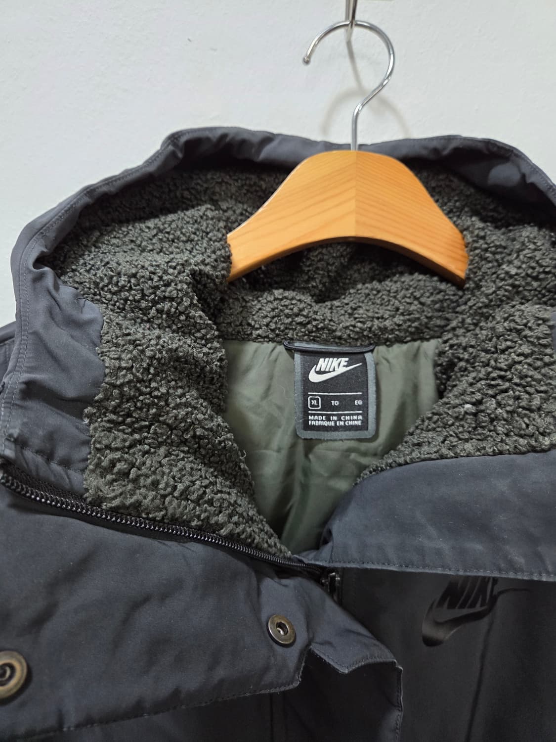 나이키 스포츠 남자 다운 패딩 롱점퍼형 XL 벤치코트 야상점퍼 상품이미지2