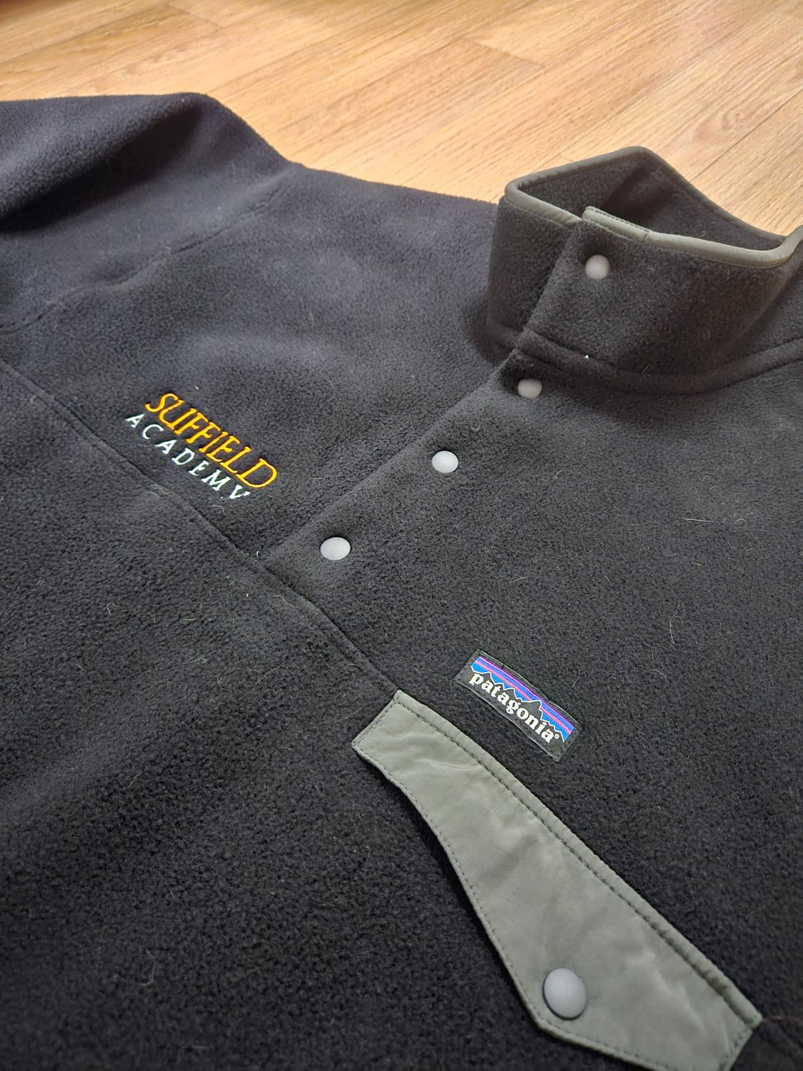 파타고니아 신칠라 블랙/포지그레이 색상 판매합니다 상품이미지8