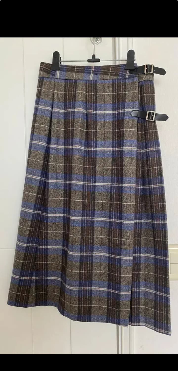 아웃피터스 아이데 언라벨 버클 랩 스커트 상품이미지3