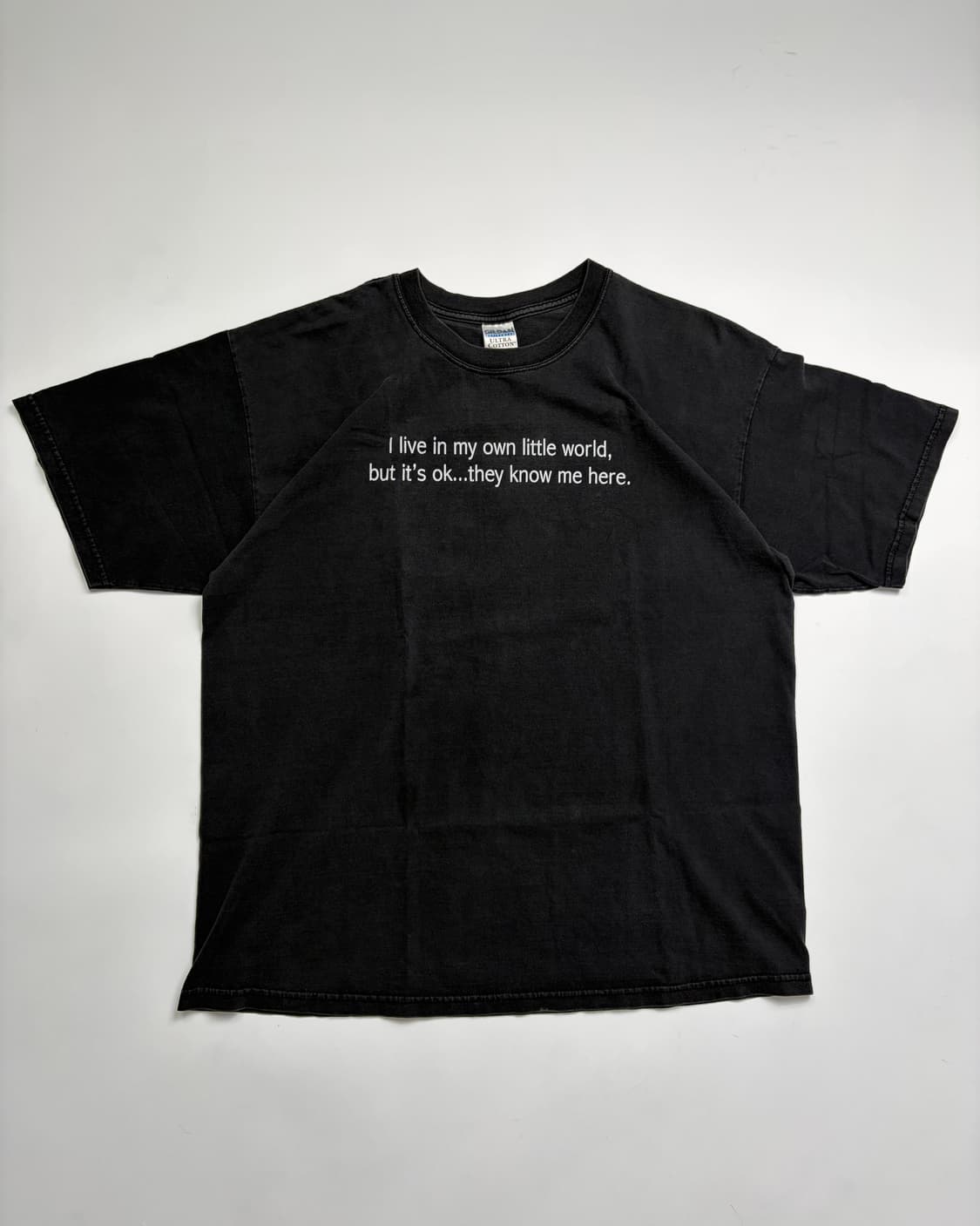 00s They know me here Tee (black) 상품이미지1
