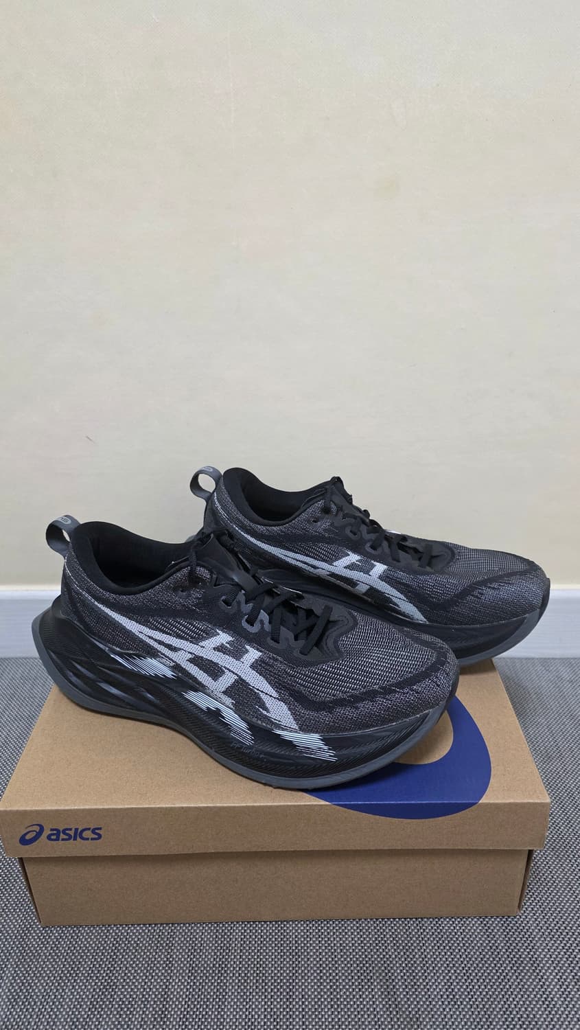 아식스 슈퍼블라스트2 블랙/화이트 270사이즈 상품이미지2