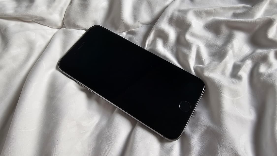 [짜깁기X정품] 아이폰6S 128GB 무음카메라 배터리신품 스그 S급 상품이미지2