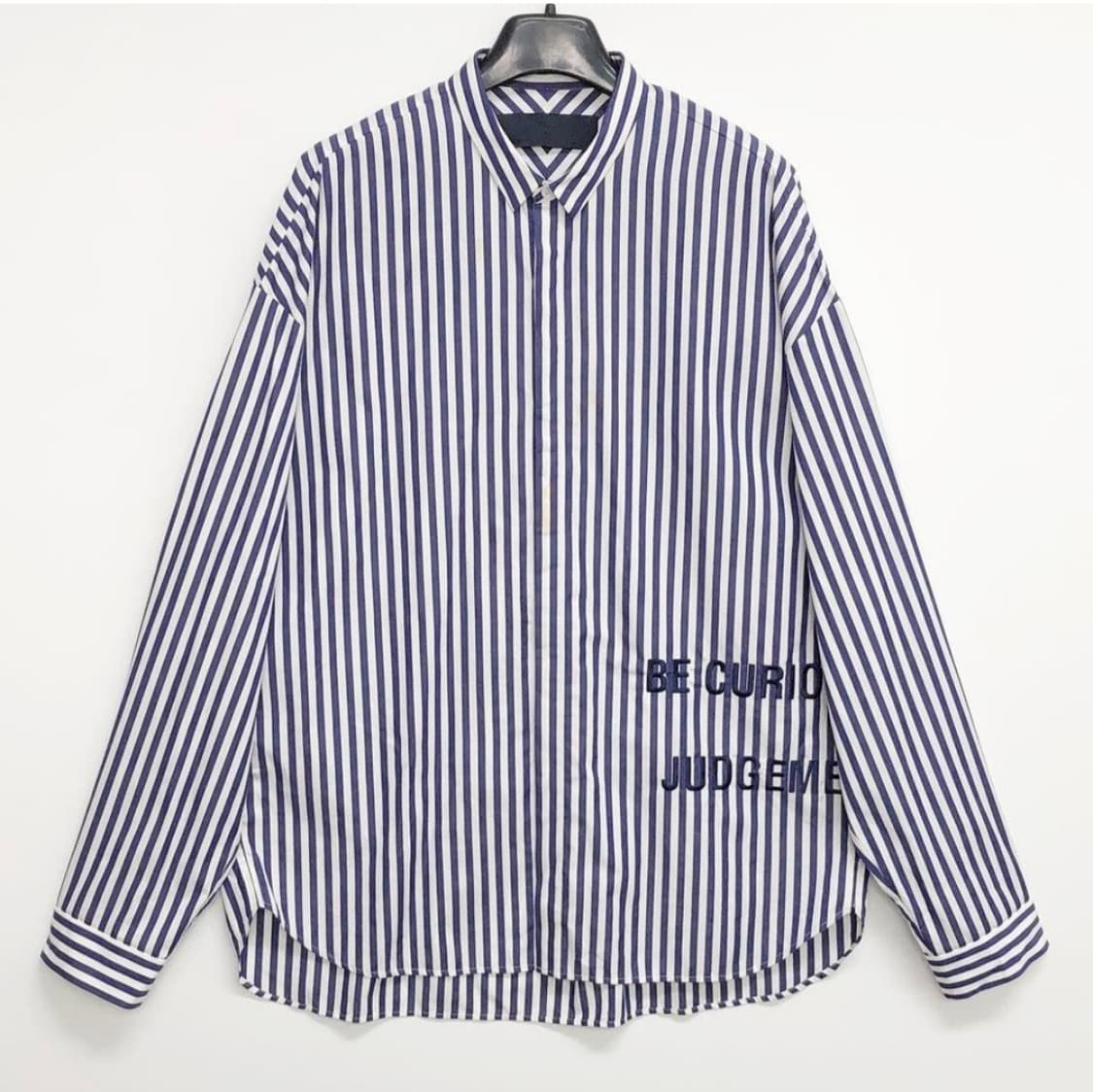 준지 오버사이즈 레터링 셔츠/남성50 상품이미지1