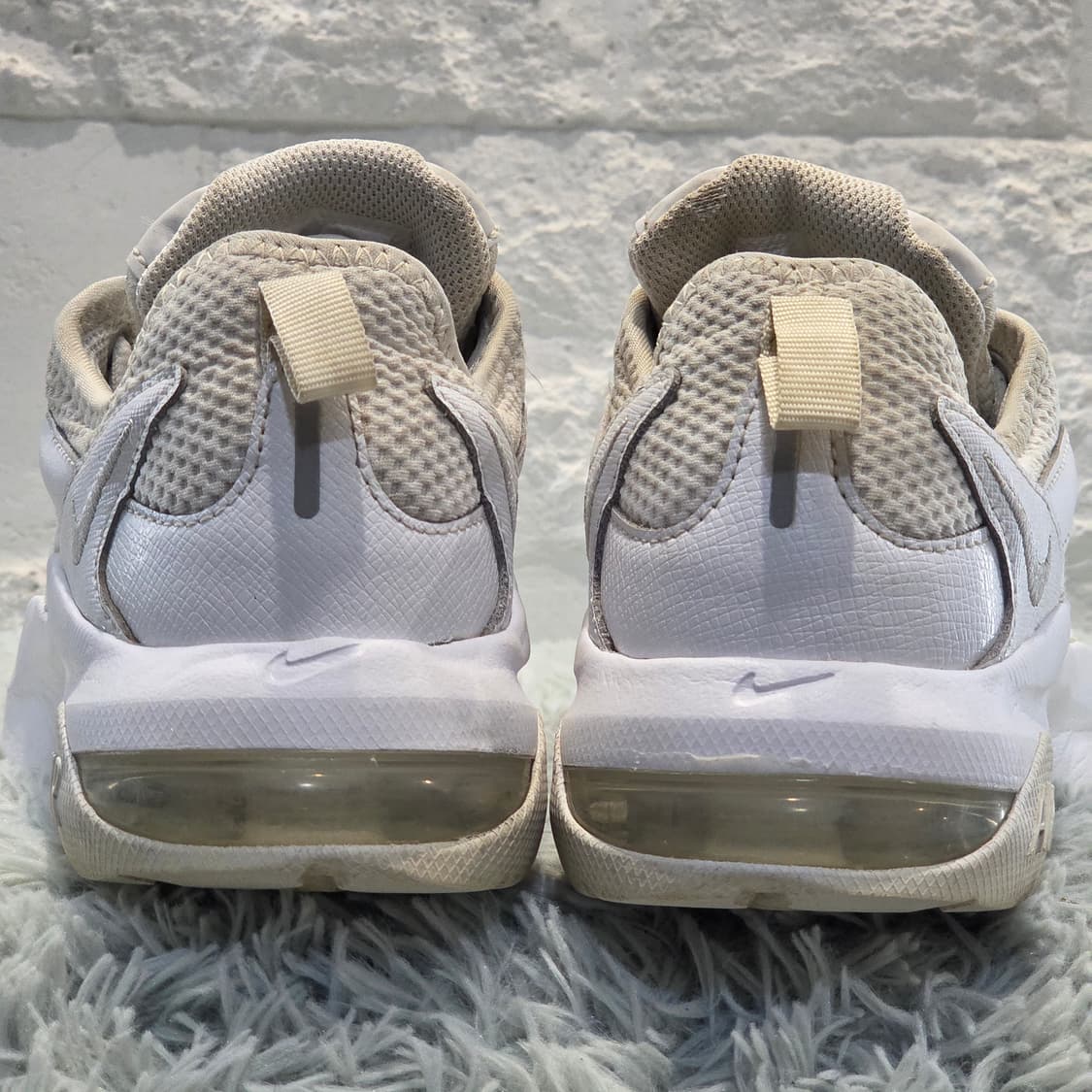 8q-14:나이키 에어맥스 그라비톤AT4404-100화이트크림(230) 상품이미지3