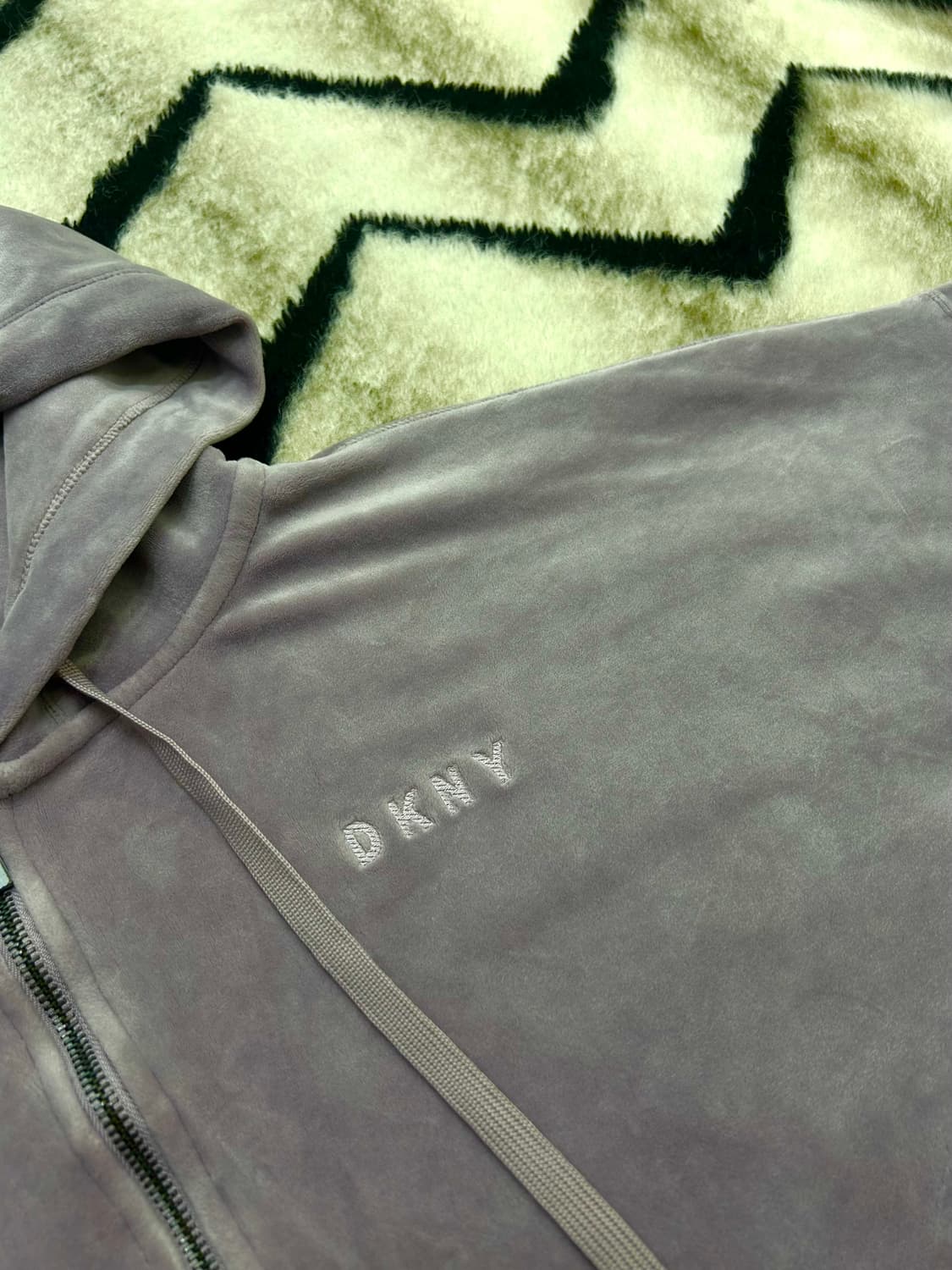 [L]DKNY 벨벳 오버핏 크롭 후드집업/라이트퍼플 상품이미지1