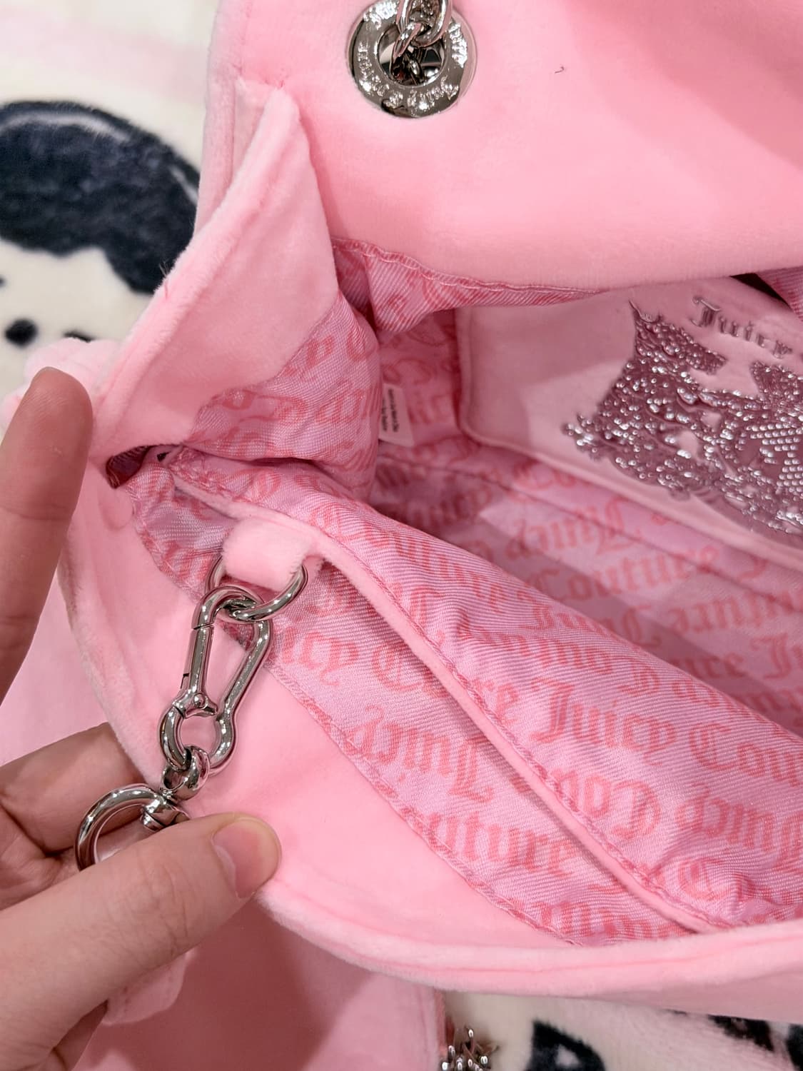 [신상✨프리뷰세일] 쥬시꾸뛰르 벨벳 스톤 체인 숄더백/크로스백 핑크 상품이미지6