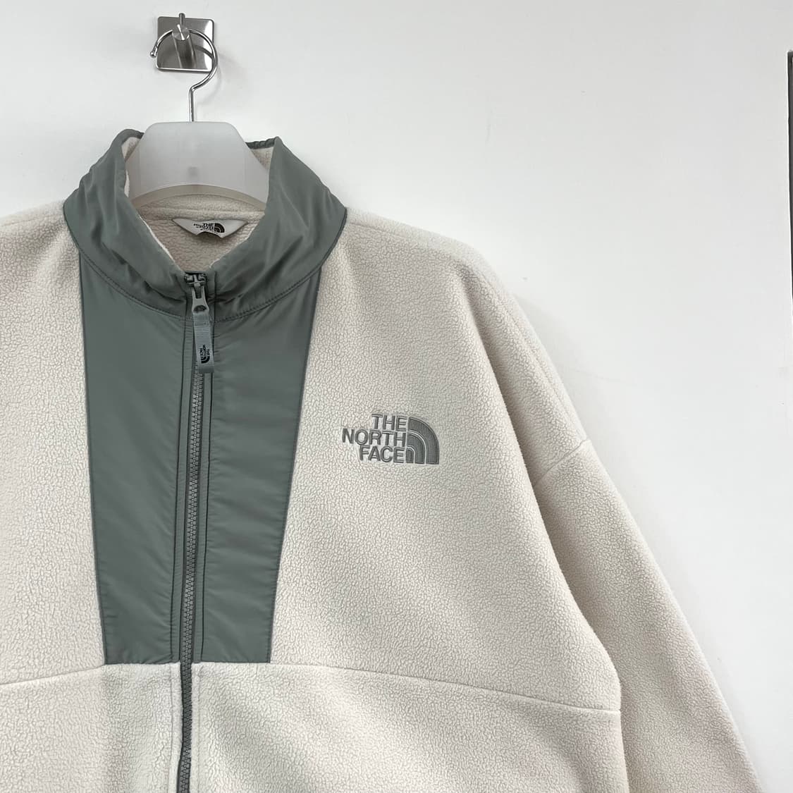 노스페이스 화이트 라벨 아이보리 카키 후리스 자켓 상품이미지4