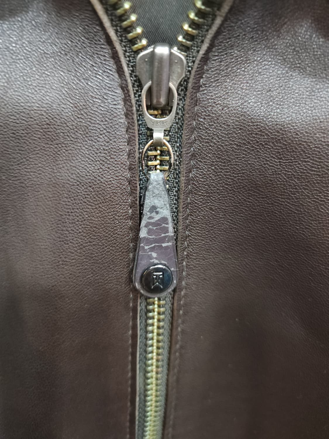 나이키 타이거우즈 양가죽 자켓

 상품이미지3