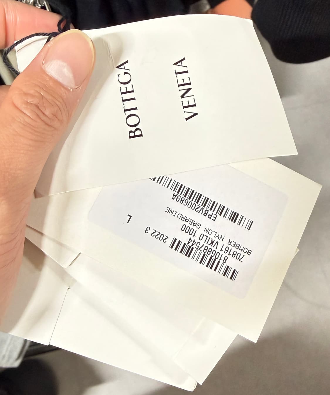 [L] 보테가 베네타 나일론 개버딘 후드 봄버 자켓 블랙 상품이미지4