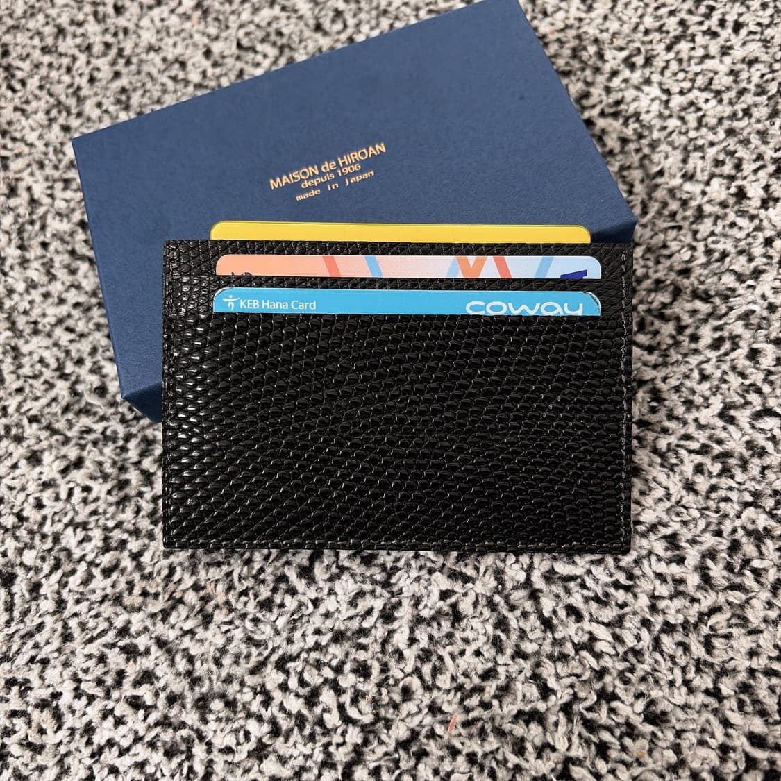 (정품/새상품) 메종 드 히로안 블랙 도마뱀 가죽 카드지갑 상품이미지1