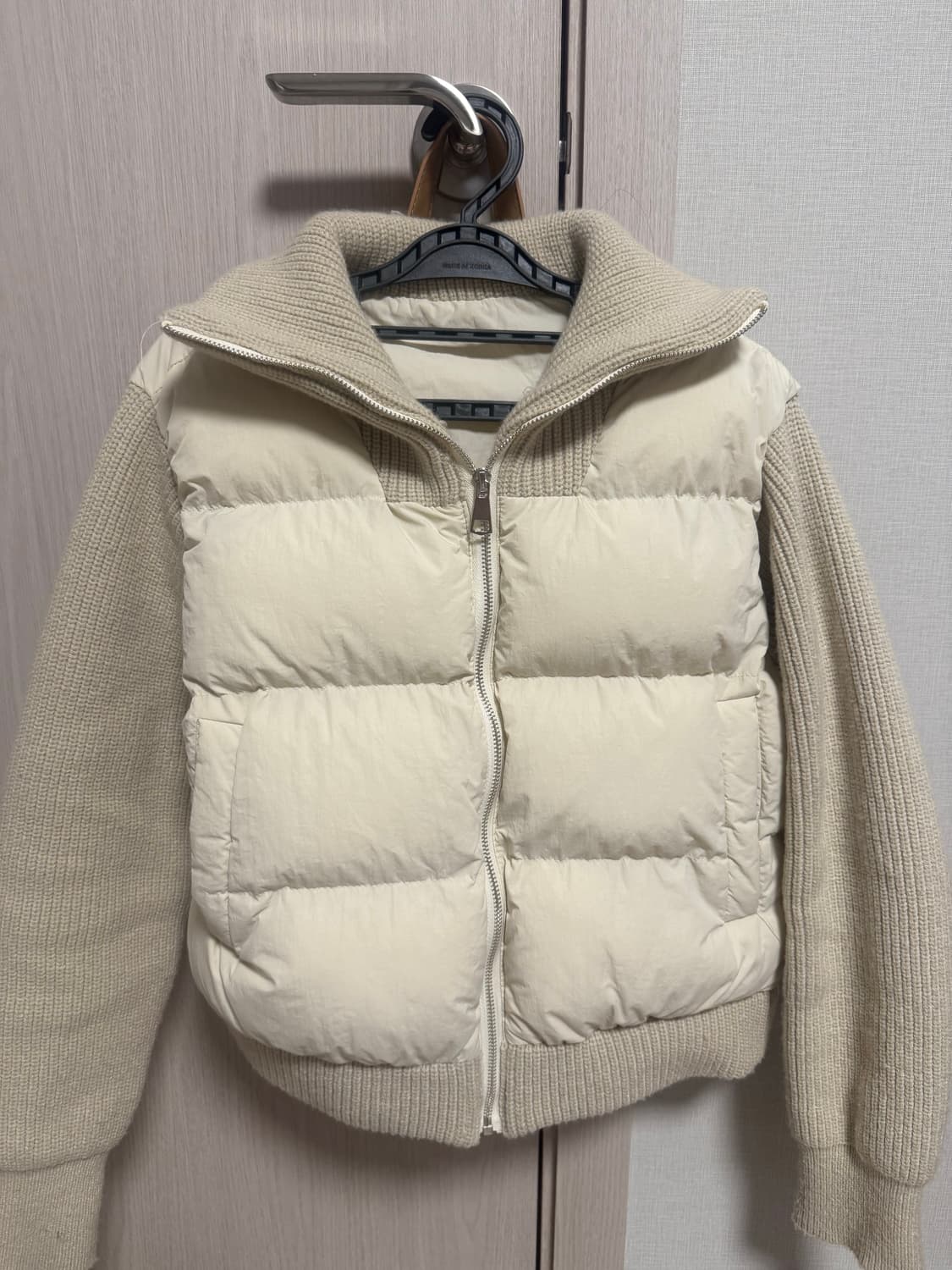 아이보리 니트 조끼 패딩 상품이미지1
