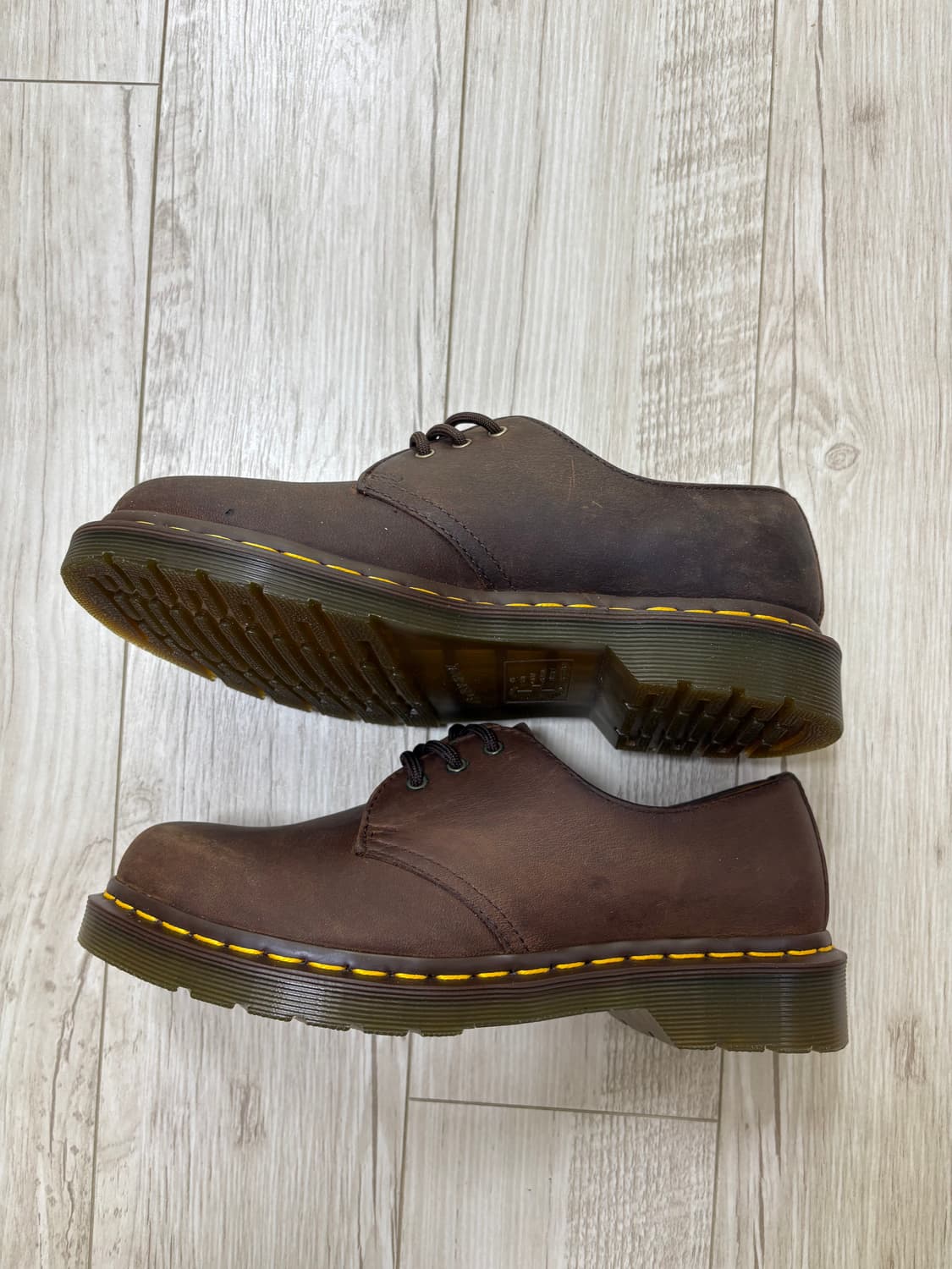 닥터마틴 1461 3홀 크레이지홀스 240 상품이미지2