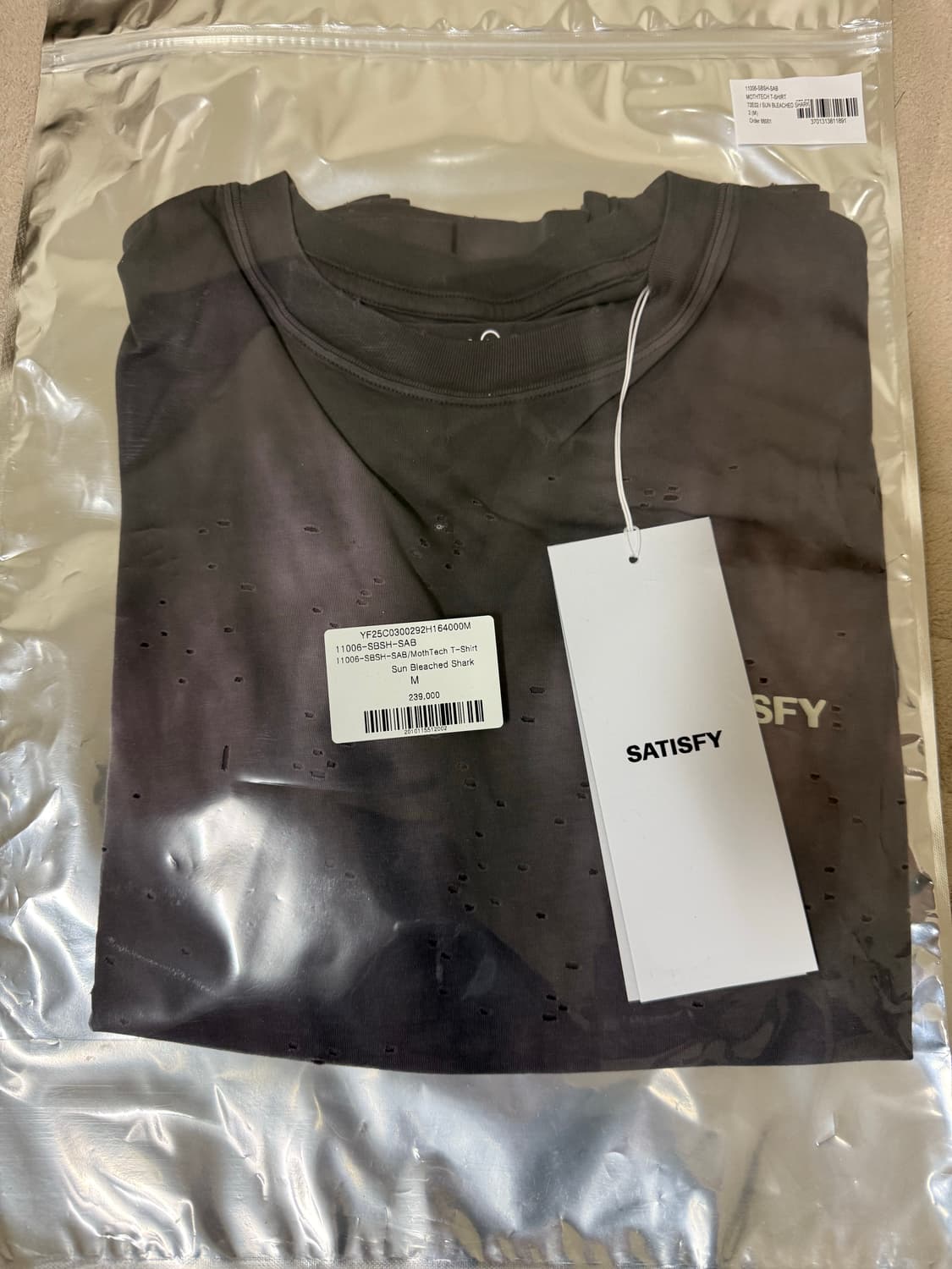 새티스파이 모스테크 티셔츠 선 블리치드 샤크 상품이미지2