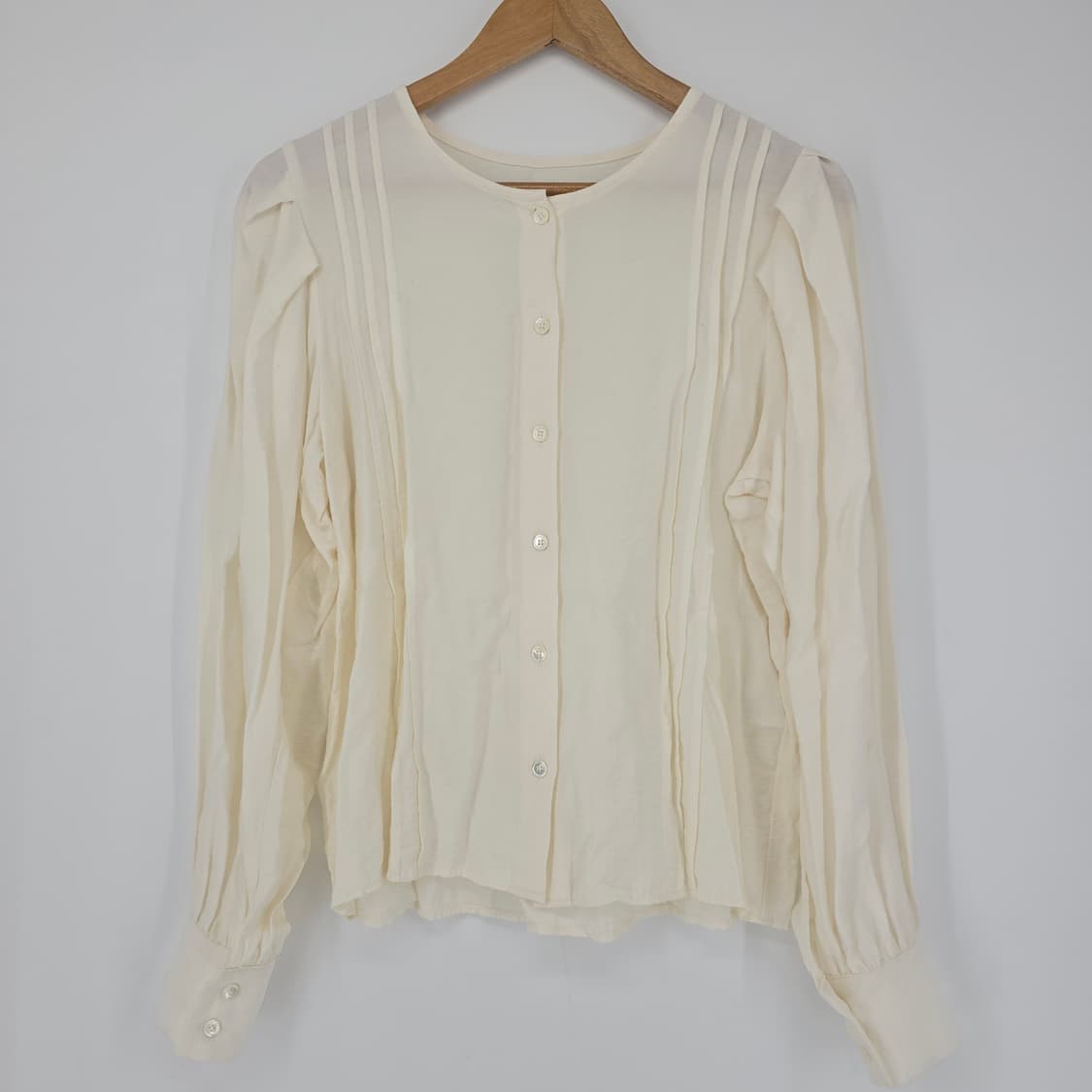 SLOWB 아이보리 퍼프 긴팔 블라우스 상품이미지1