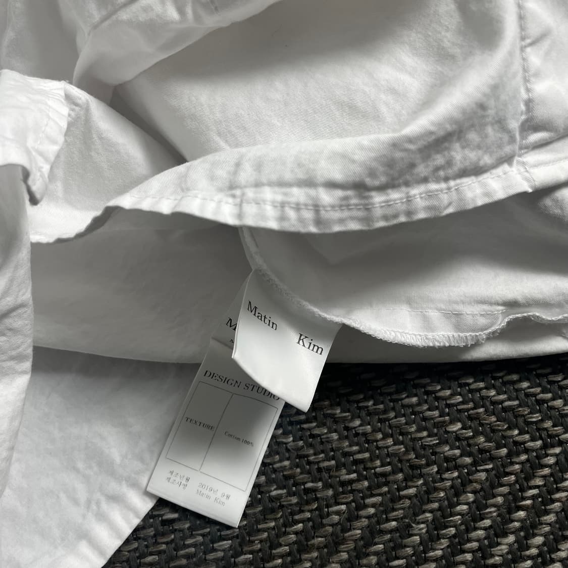 마뗑킴 히든 버튼 크롭 화이트 셔츠 o 3956 상품이미지7