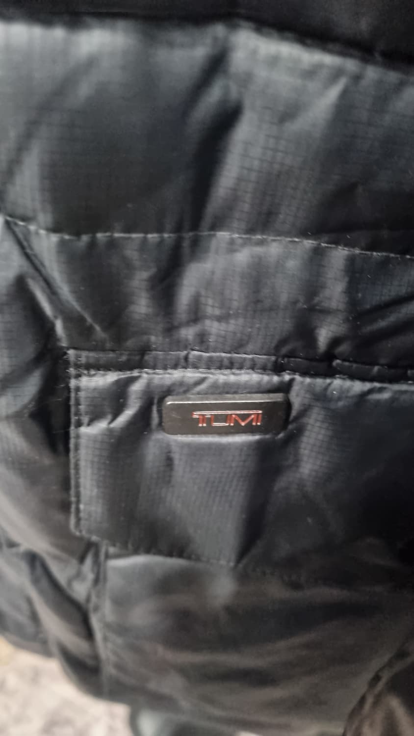 투미 구스다운 블랙 표기xxL(110~115) 상태좋아요~ 상품이미지2