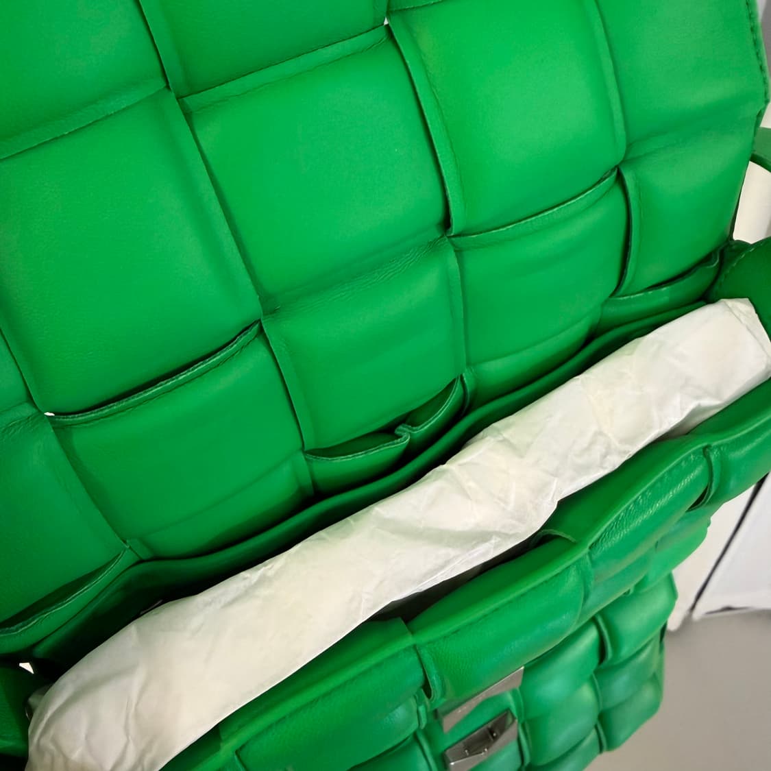 S / 보테가베네타 인트레치아토 패딩 카세트 크로스백 591970 상품이미지6