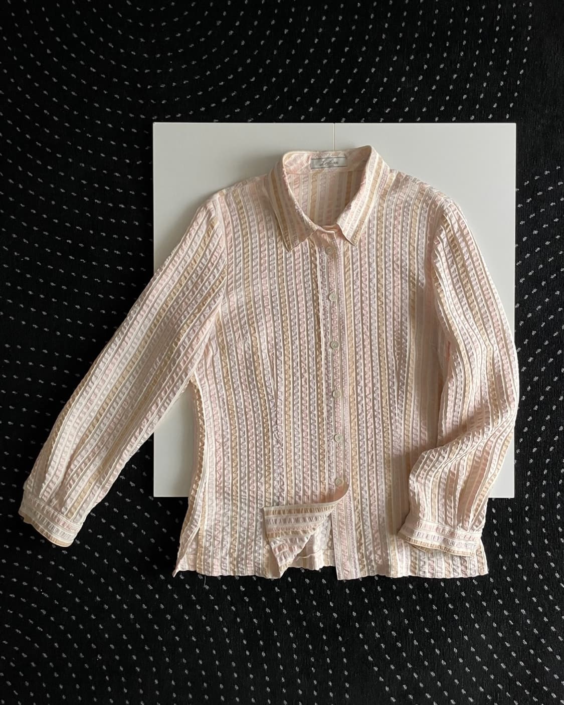 embossing stripe blouse 상품이미지4