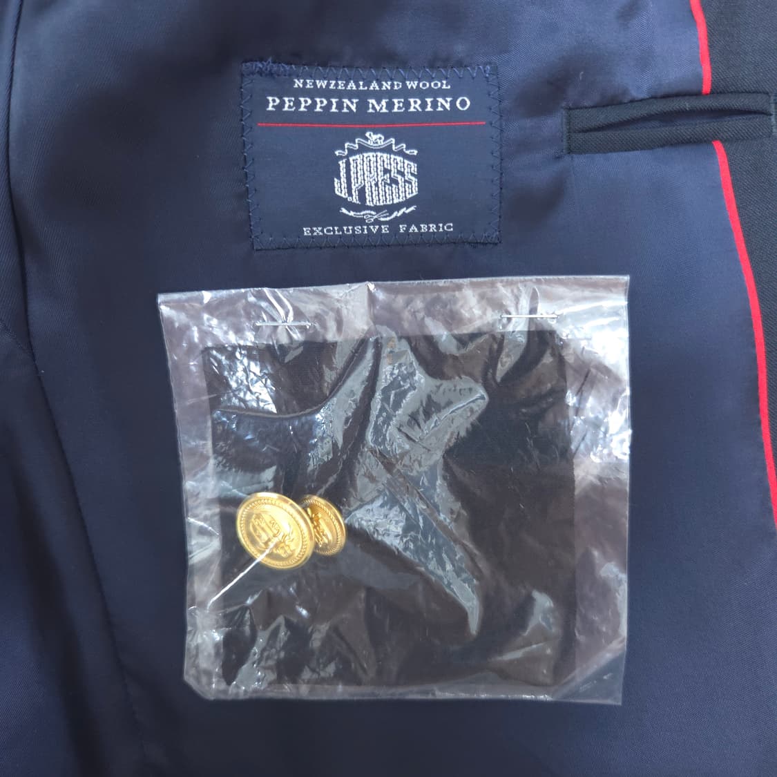 제이프레스 3롤 2버튼 금장 블레이저 자켓 상품이미지3