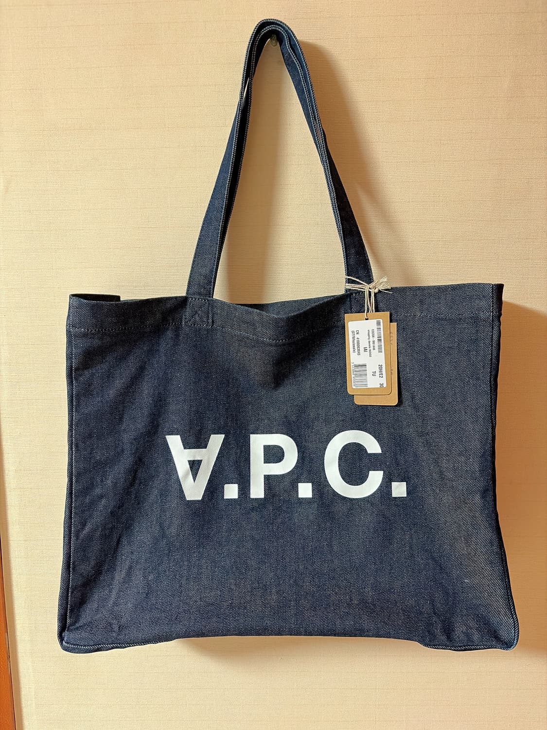 APC 아페쎄 다니엘라 쇼핑백 인디고 판매합니다 ! 상품이미지1