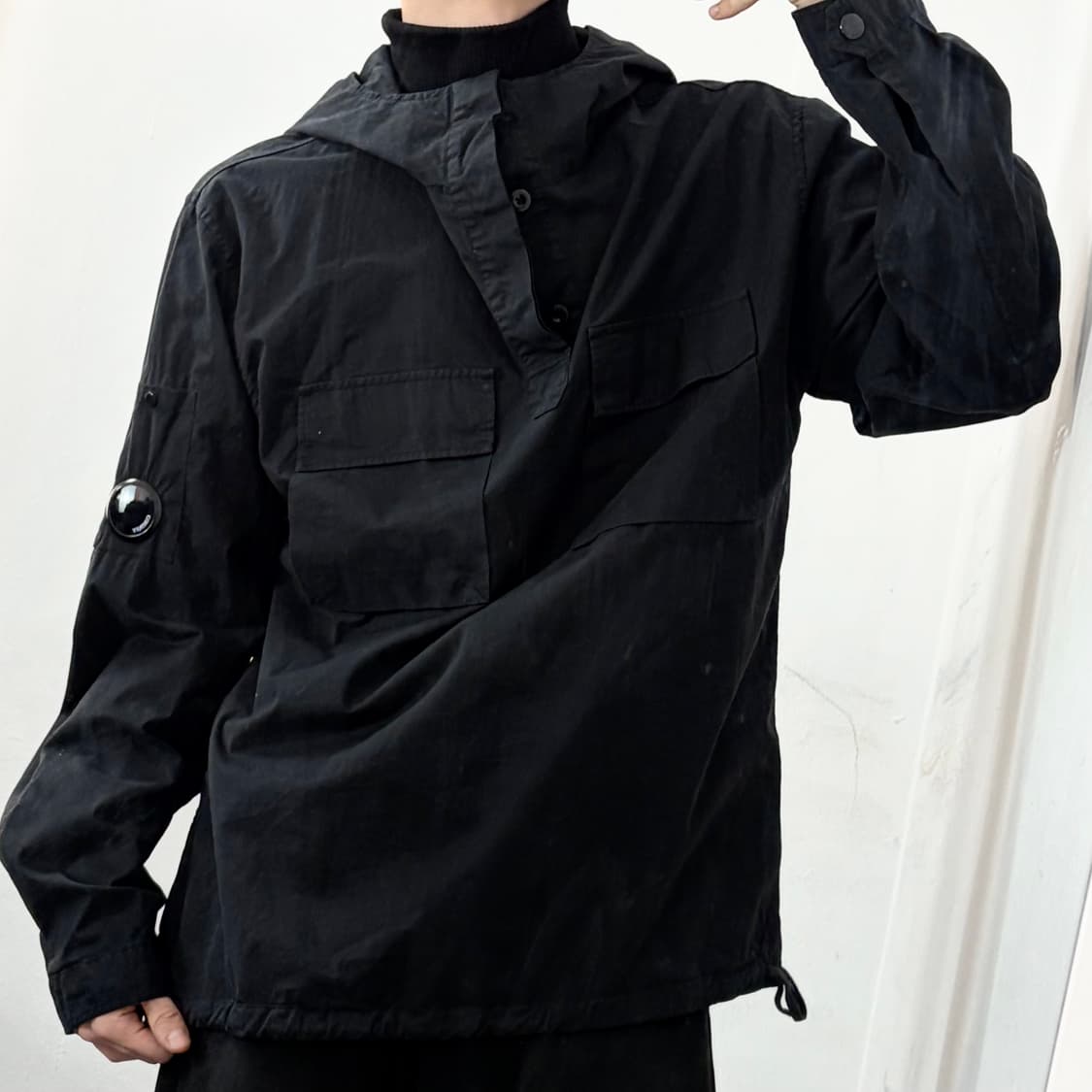 CP 컴퍼니 코튼 후드 렌즈 아노락 자켓 상품이미지4