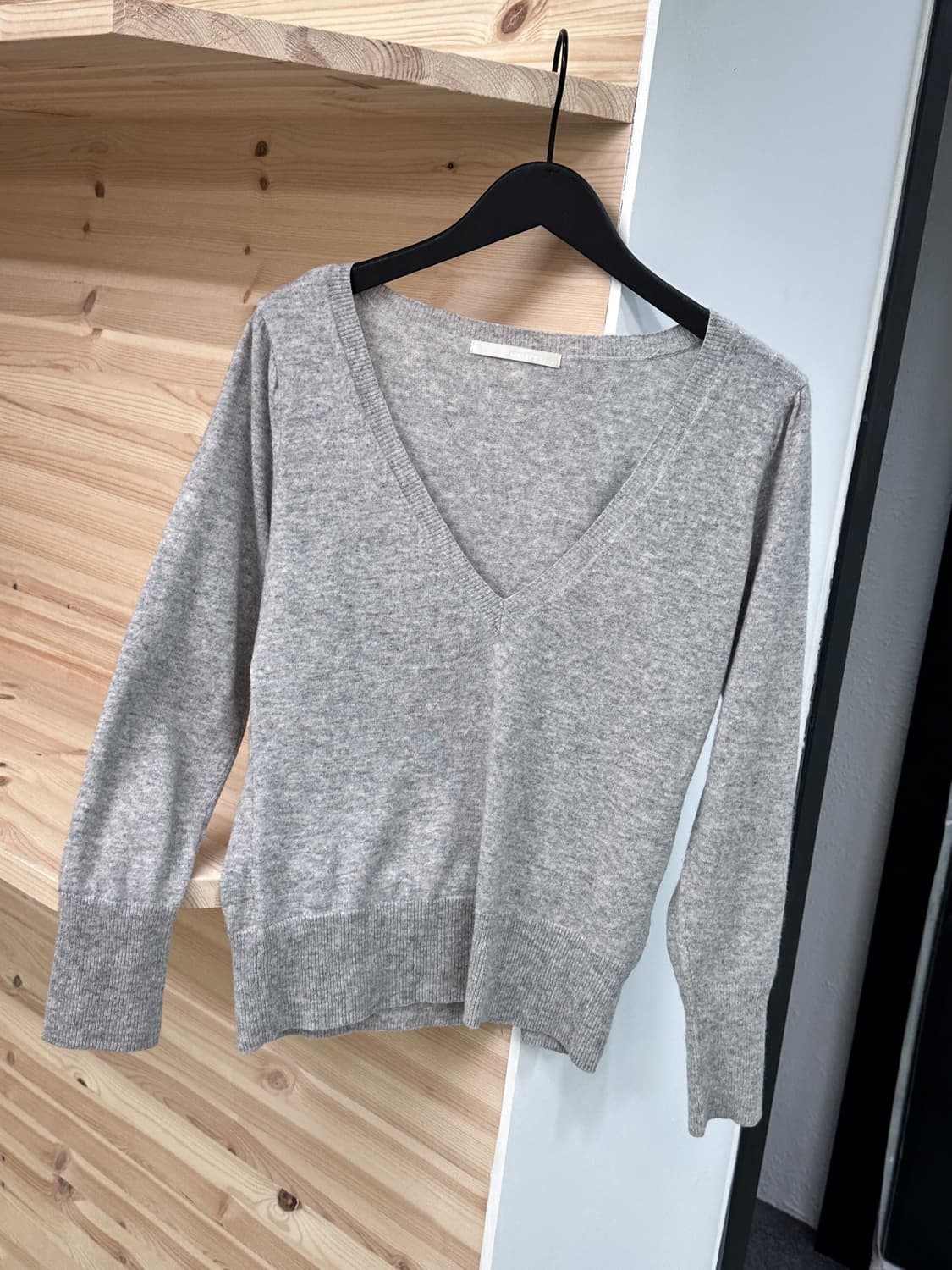 gray deep v wool knit 상품이미지1