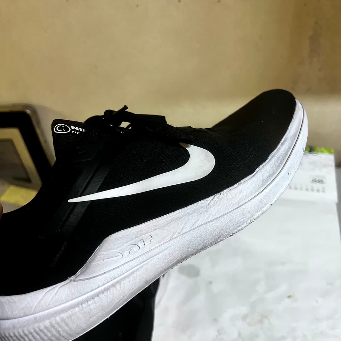 [270] 나이키 에어 윈플로 10 블랙 상품이미지4