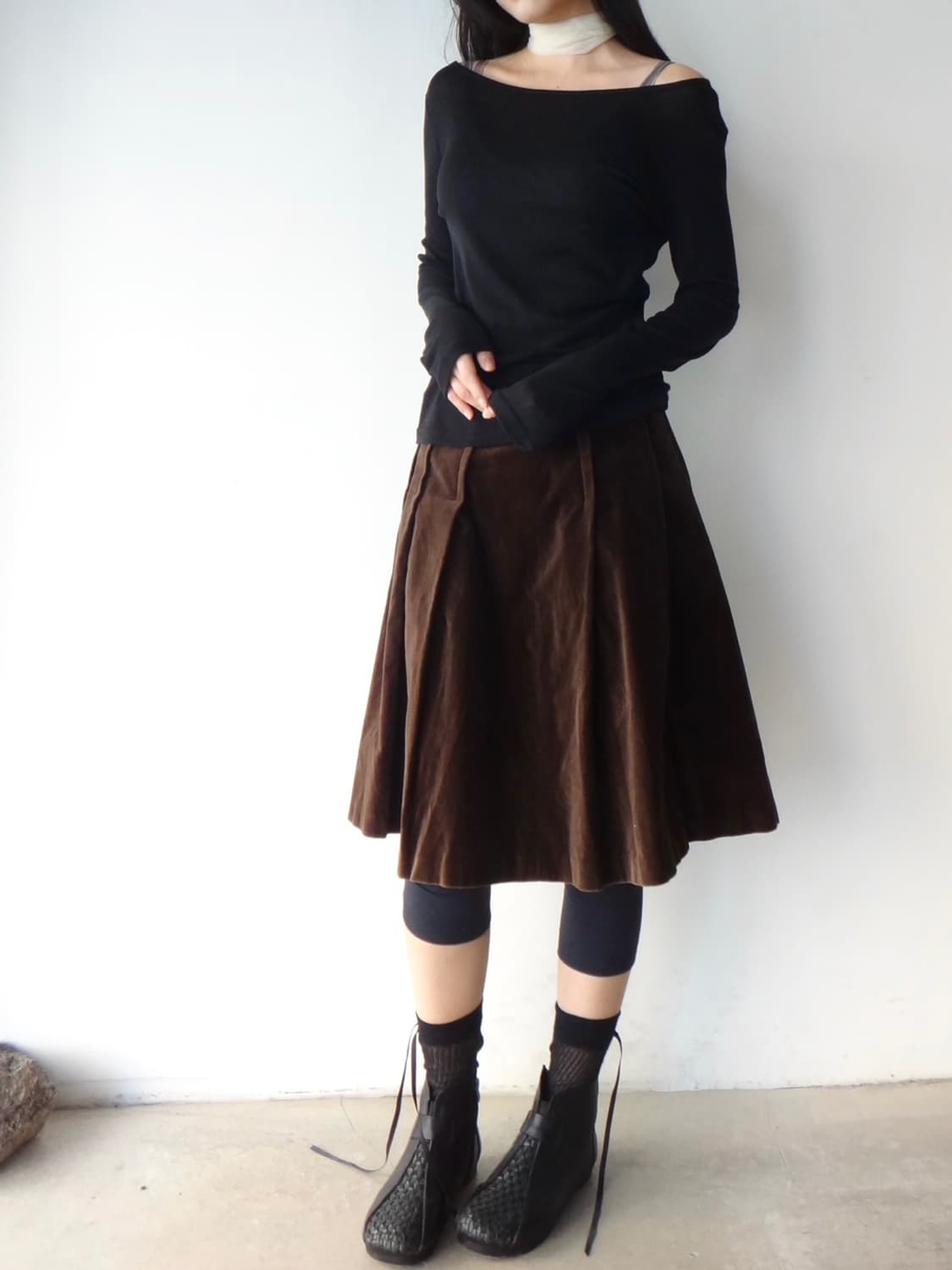 Velvet choco midi skirt / brown 상품이미지4