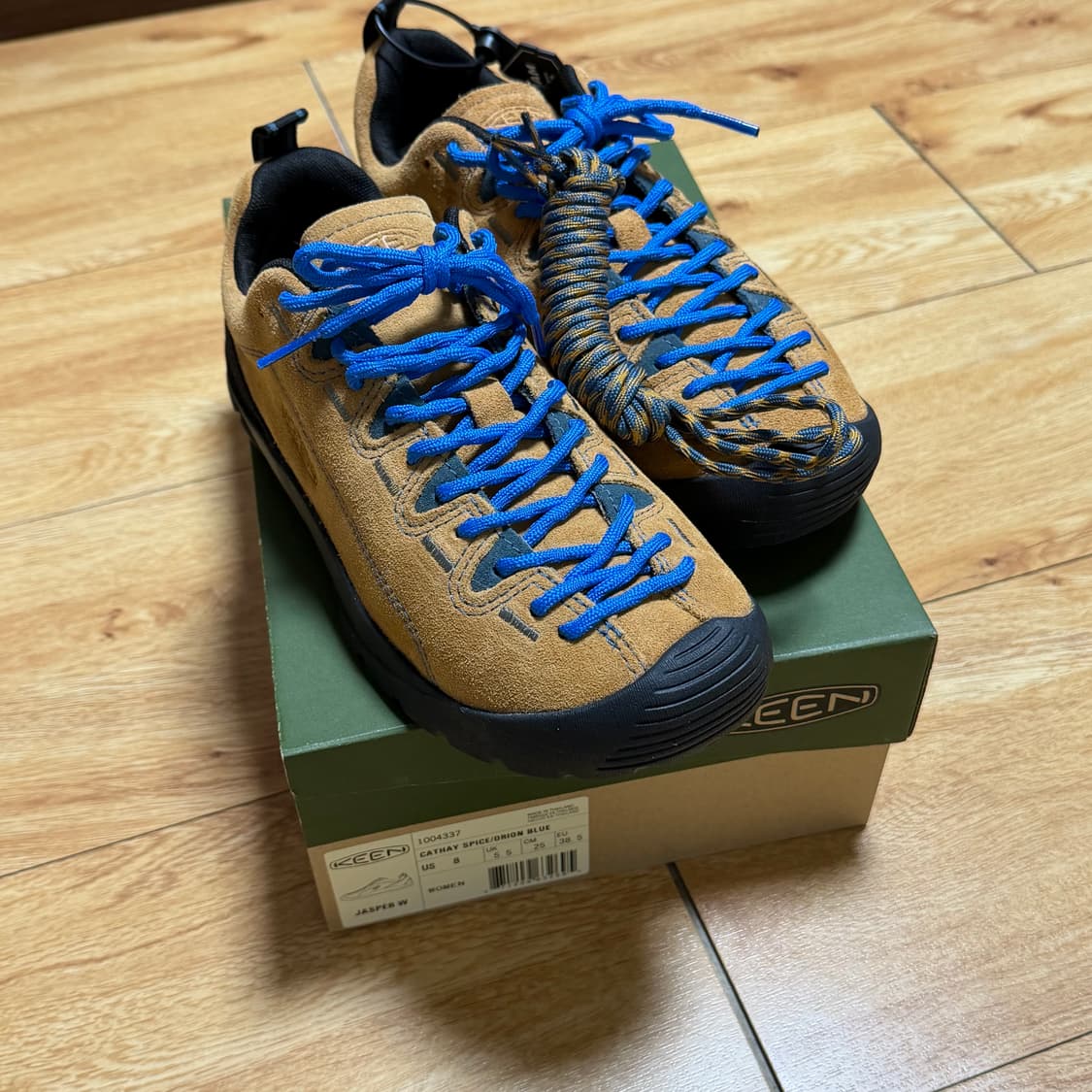 킨(KEEN) 재스퍼 스웨이드 카멜 250 상품이미지1