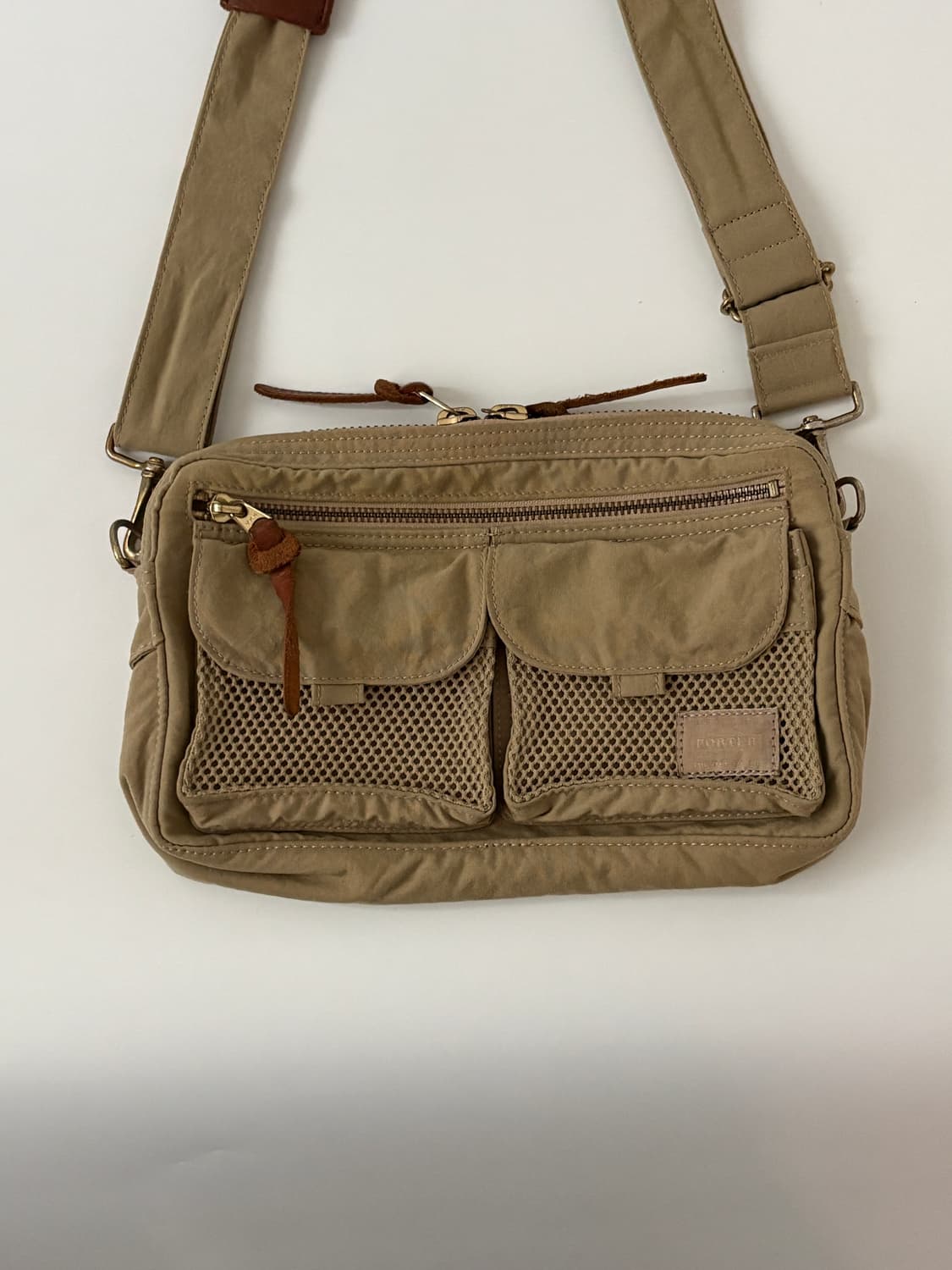 Cotton Mesh Pocket Shoulder Bag (Camel) 상품이미지2