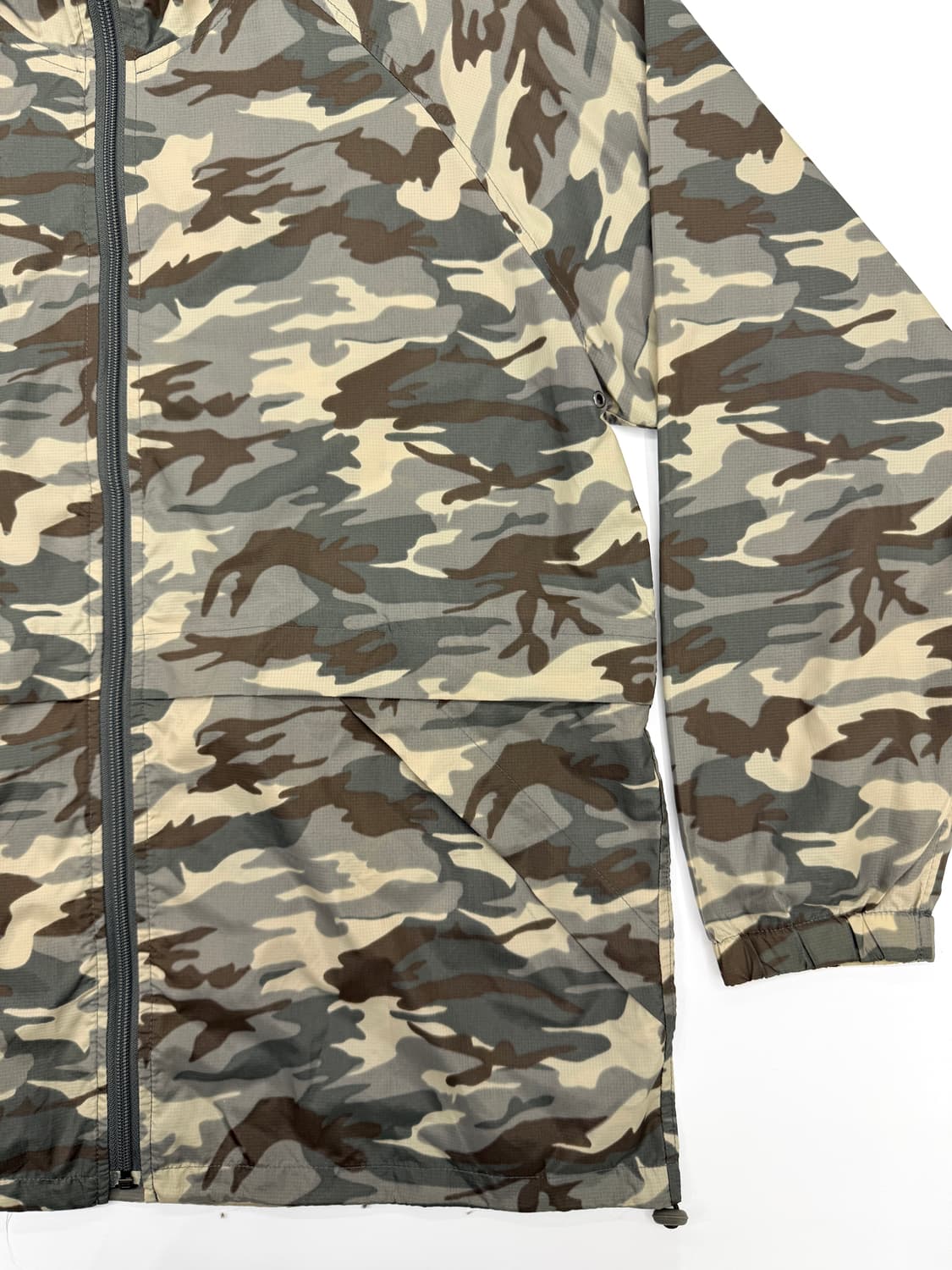 UNIQLO 카모플라주 후드 윈드브레이커 상품이미지3