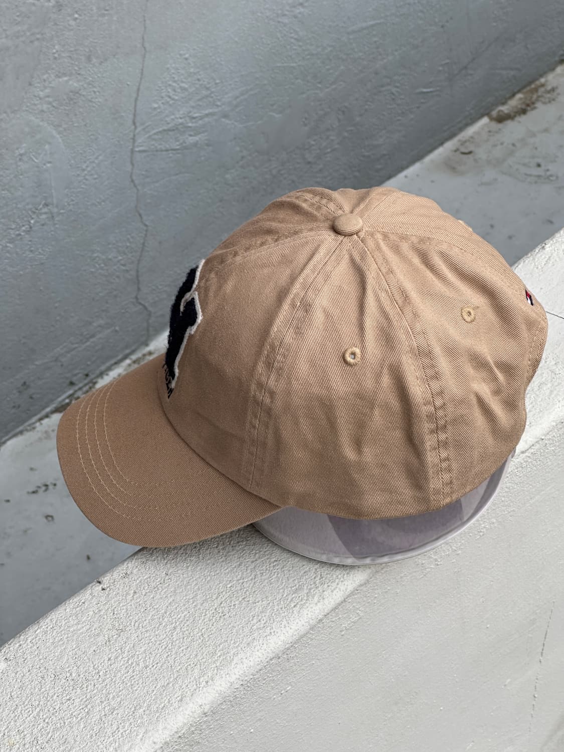 [F] 타미힐피거 H로고 베이지 볼캡 모자 상품이미지3