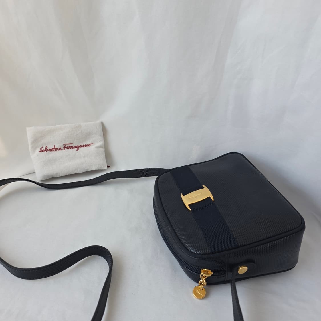 [정품 Ferragamo] 페레가모 바라리본 카메라백 크로스백 상품이미지8