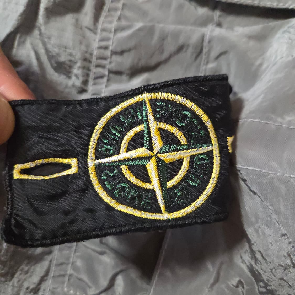 19ss 스톤아일랜드 와펜 나일론 메탈 카고 쇼츠 반바지 32 상품이미지9