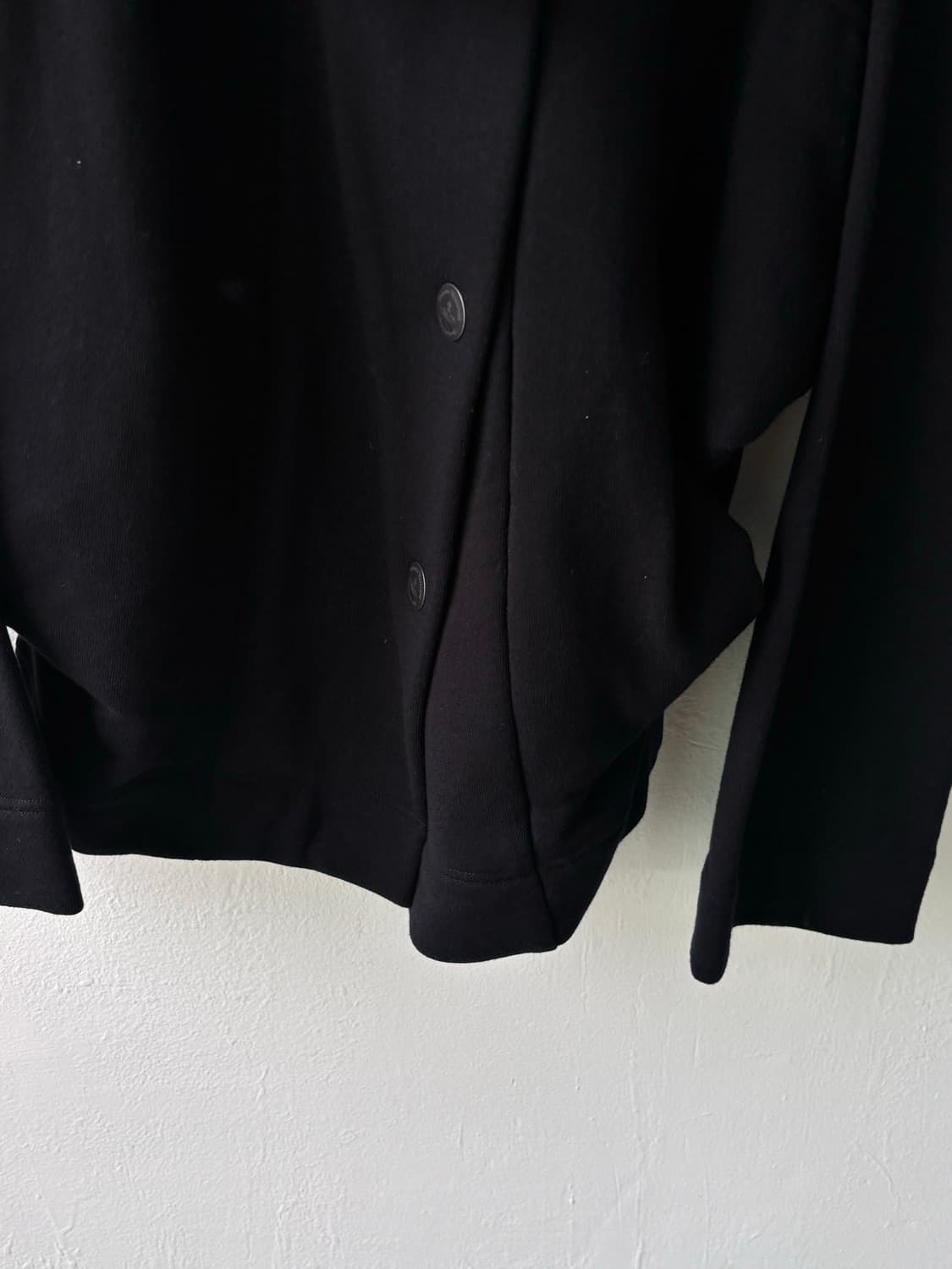 비비안 웨스트 우드 하이넥 사선 버튼 자켓  상품이미지8