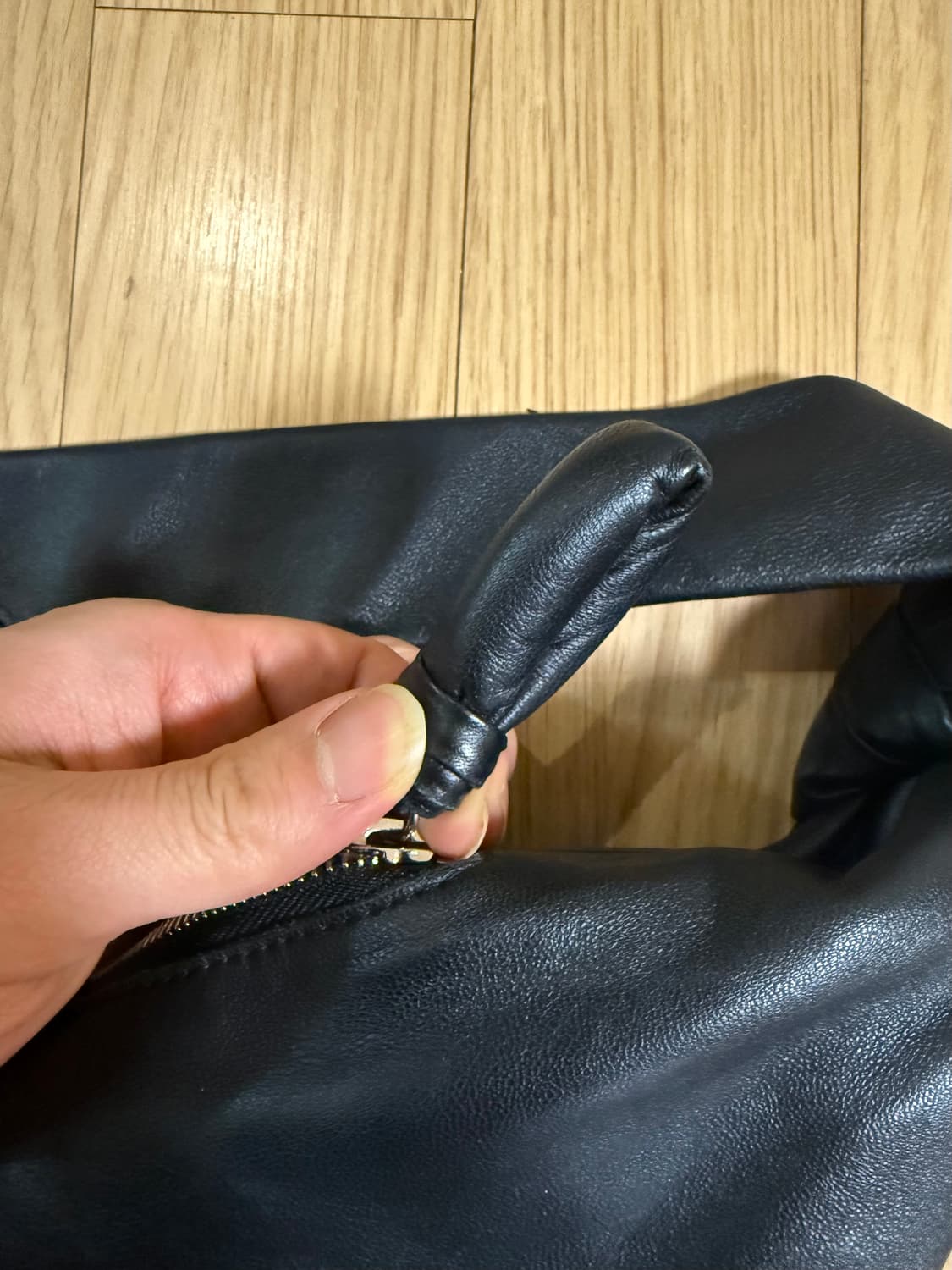 르메르 크루아상 나파레더 라지 상품이미지3