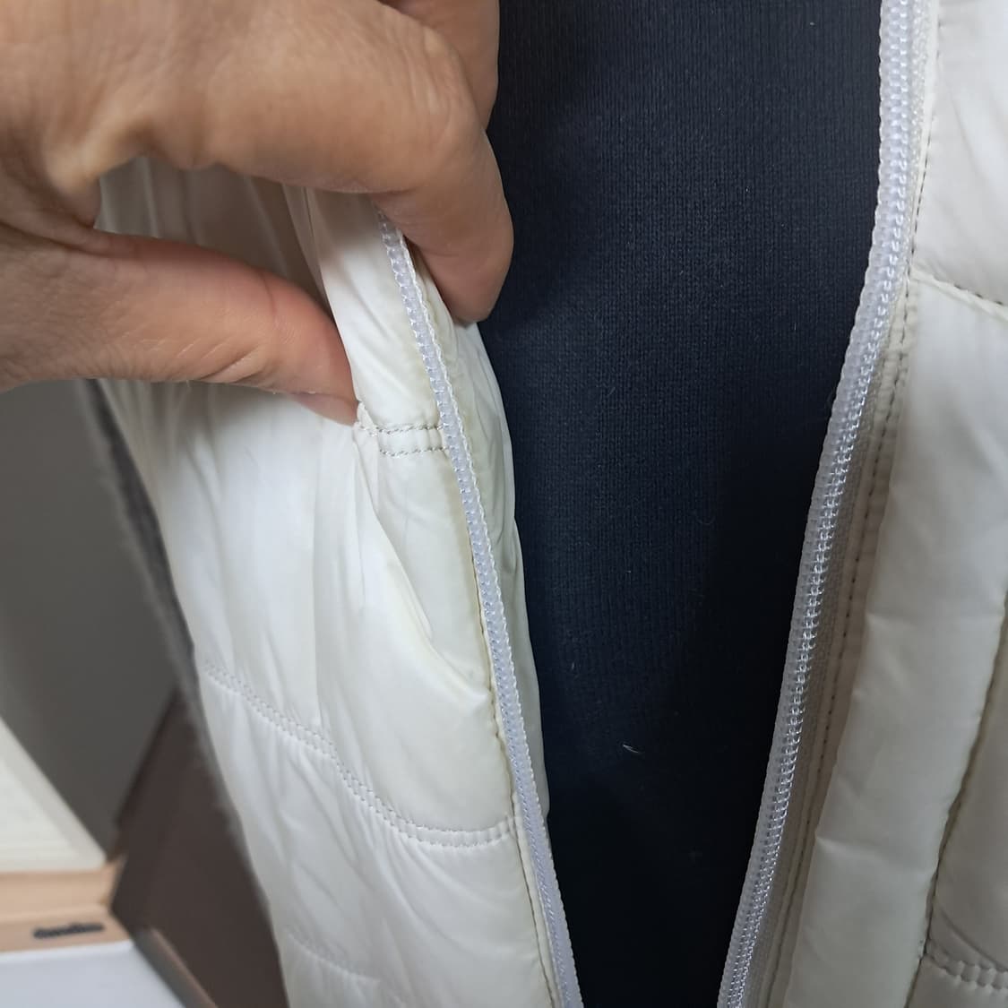 루이카스텔 남성 방풍니트 경량 패딩  105 상품이미지6