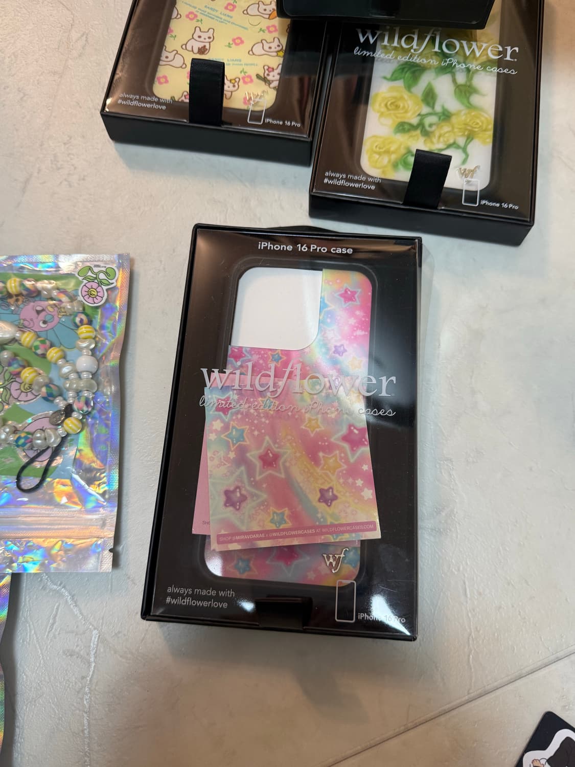 Wildflower case 16pro 상품이미지1