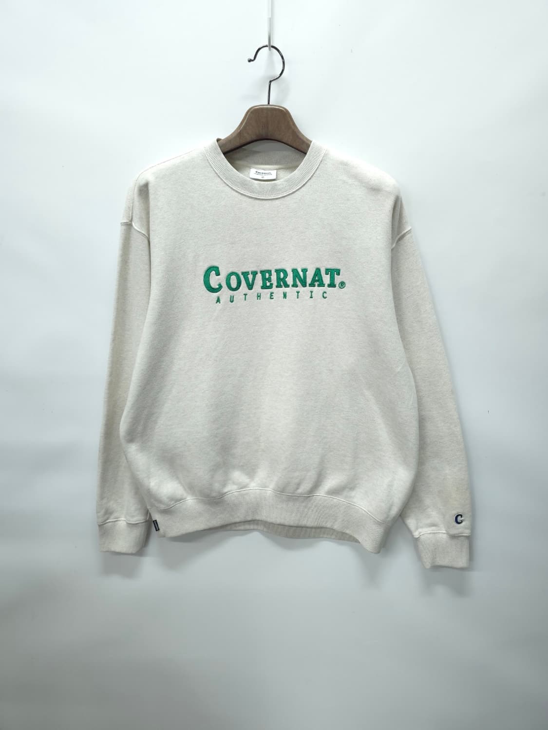 커버낫 그린자수 로고 맨투맨 오트밀 (105~110) 상품이미지1