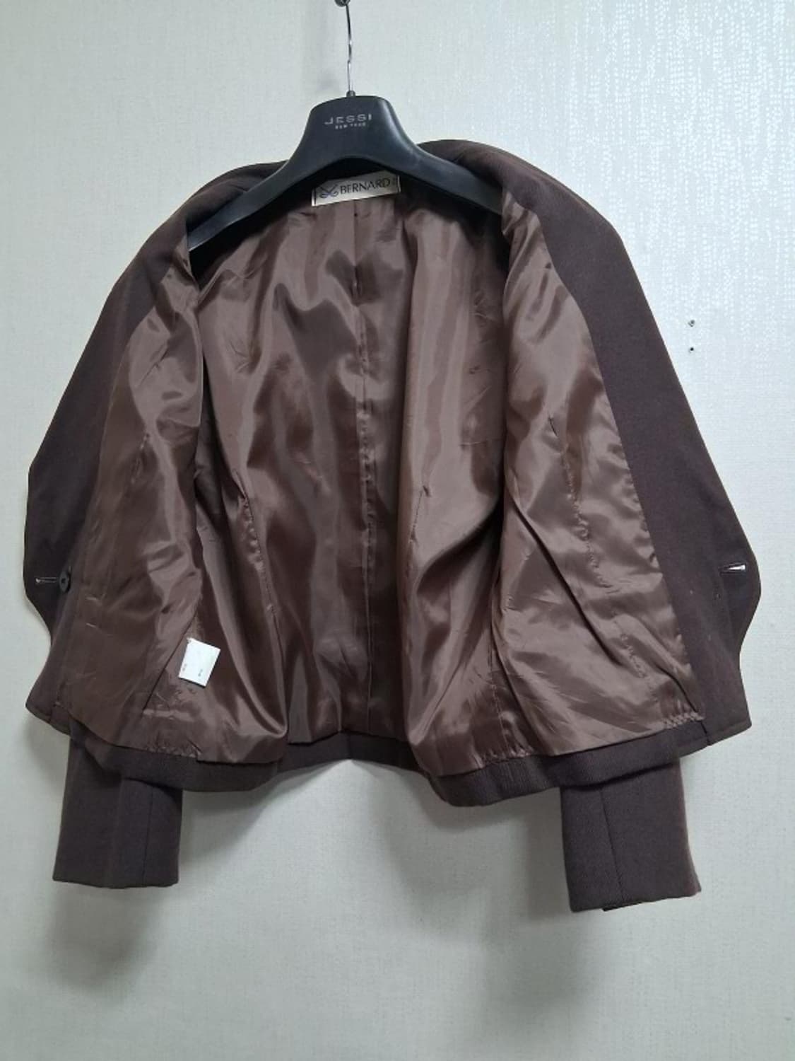 BERNARD 일본구제 브라운 모직숏쟈켓 여성 55 
원산지 일본 순모 상품이미지4