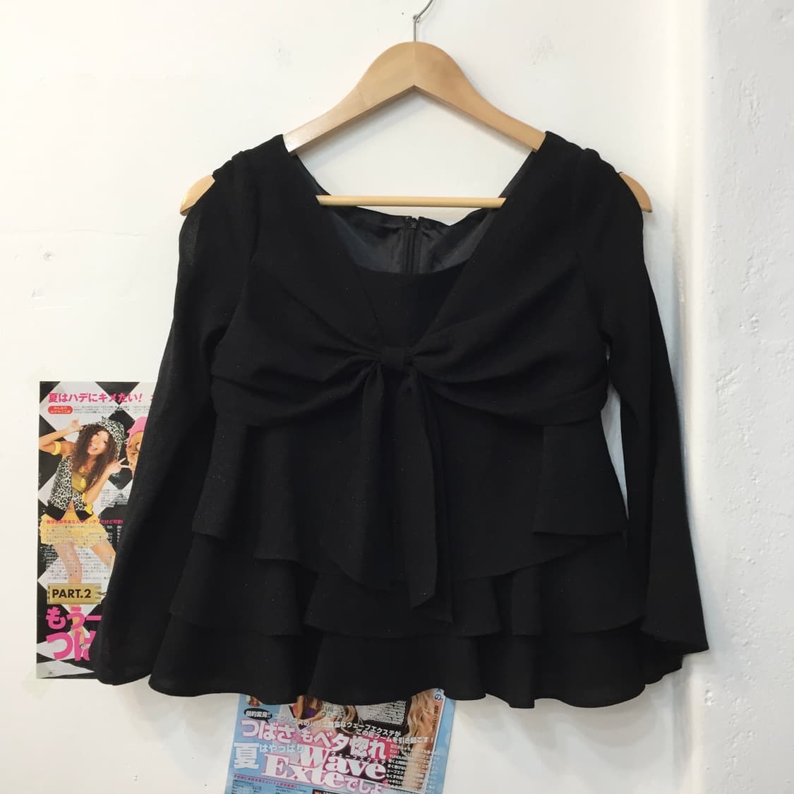 글리터 트임 리본 갸루 티셔츠 상품이미지1